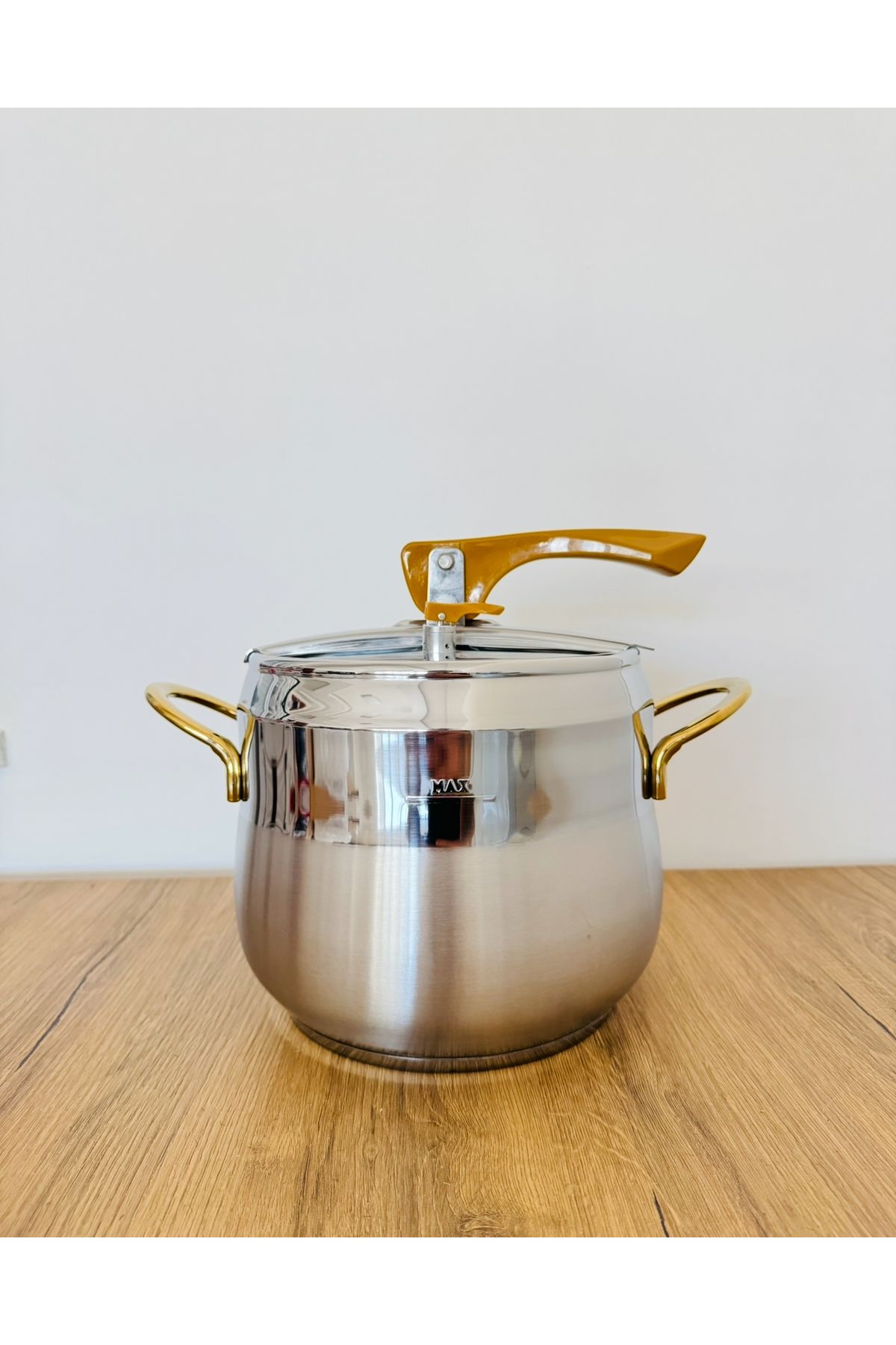 Ulutaş 7 Litre Güveç Düdüklü Tencere (Gold Kulp)