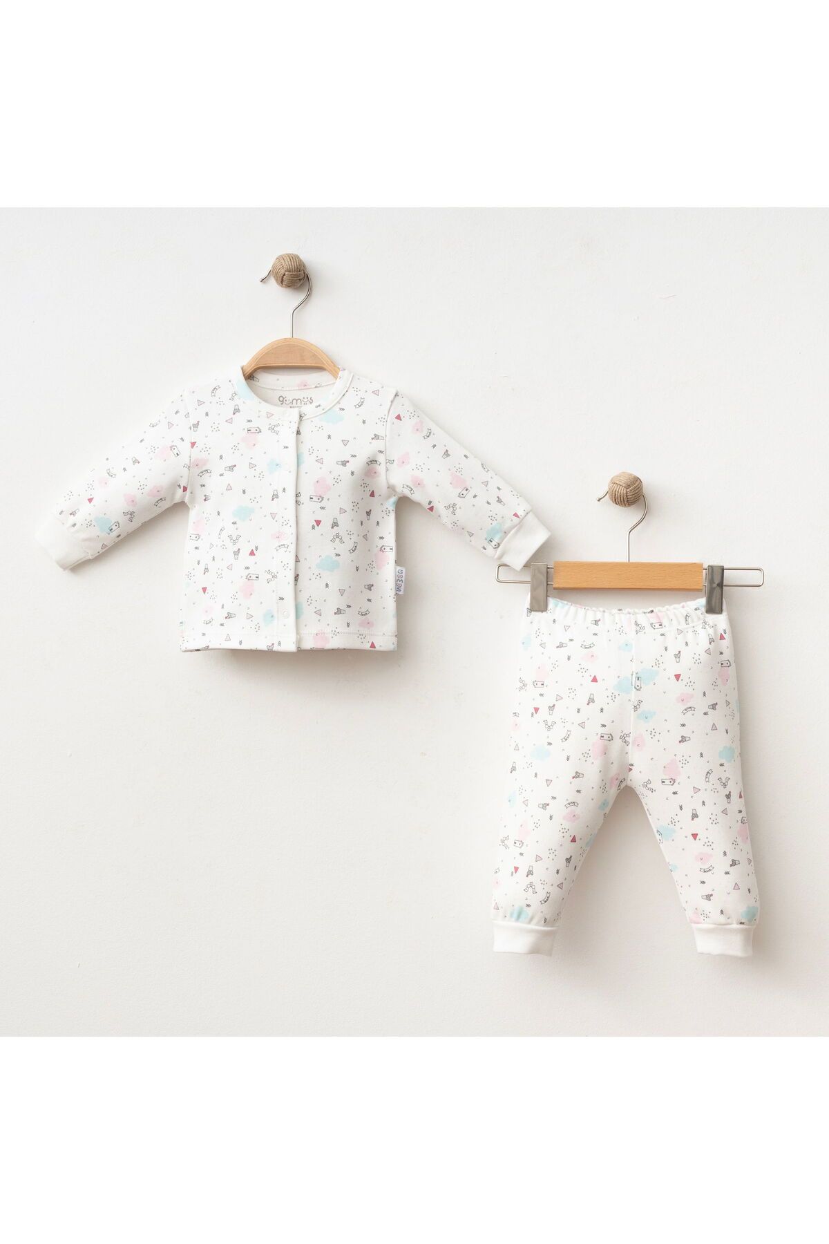 Gümüş Baby Kids BEBEK 2 Lİ TAKIM BULUT DESENLİ MANŞETLİ ÇITÇITLI % 100 PAMUKLU KUMAŞ
