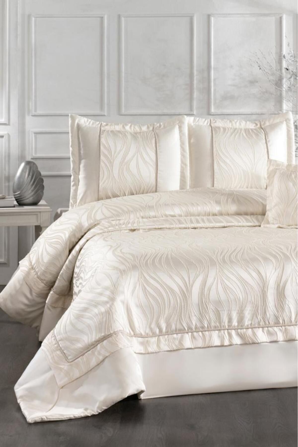 Çeyiz Diyarı Fides Elyaf Dolgulu Çift Kişilik 250x255 Cm Yatak Örtüsü Krem