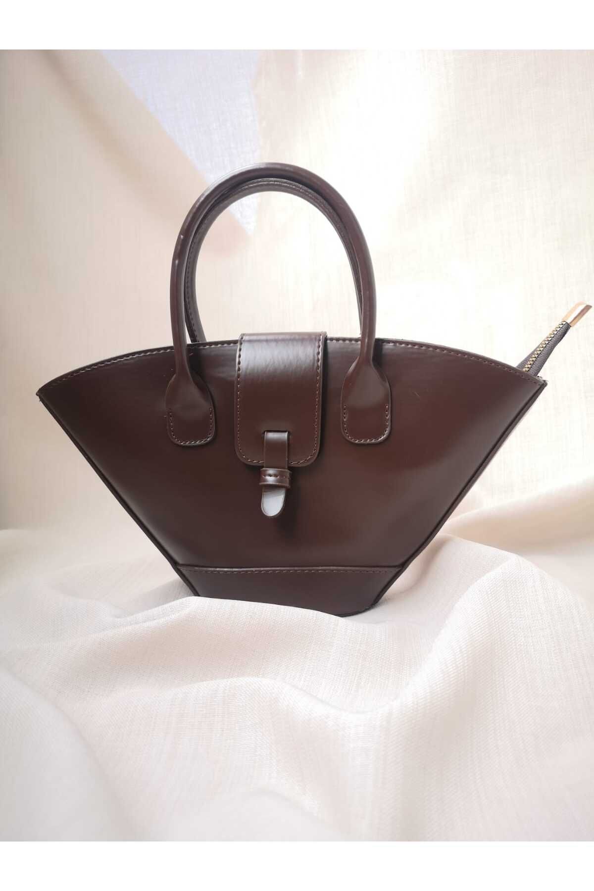 zinorabags Üçgen Tarz Kadın Çantası + Kirazlı Charm