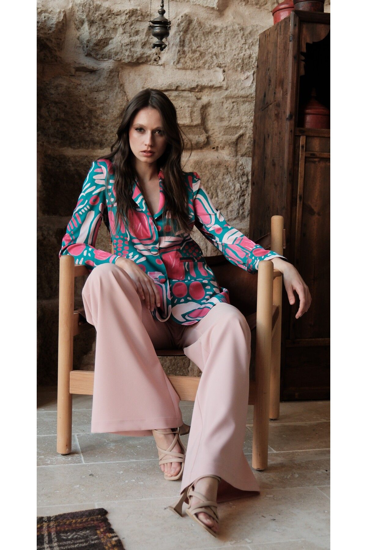 Esra Semiz PEMBE DESENLİ İPEK SATEN BLAZER