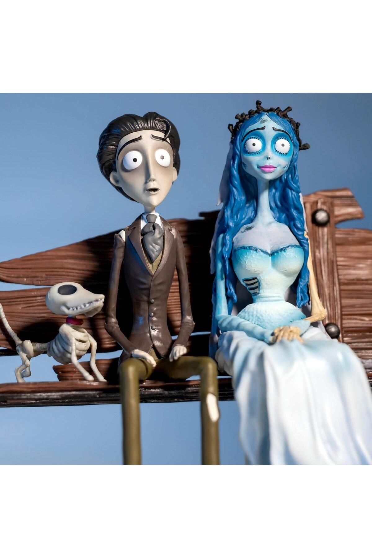 SD Toys Victor & Emily Zero Time to Rest PVC Statue