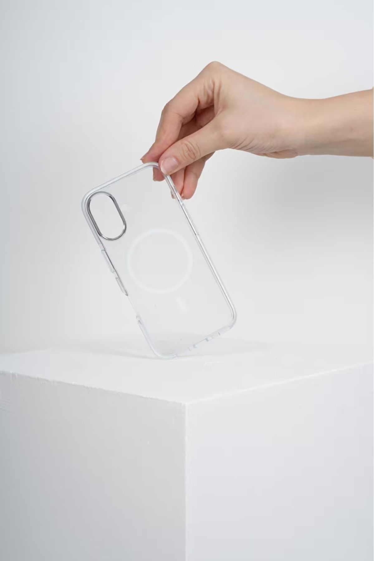 Soffany İPHONE 15 PRO MAX UYUMLU MAGSAFE ÖZELLİKLİ İPK SERT KENARI ŞEFFAF KAPAK