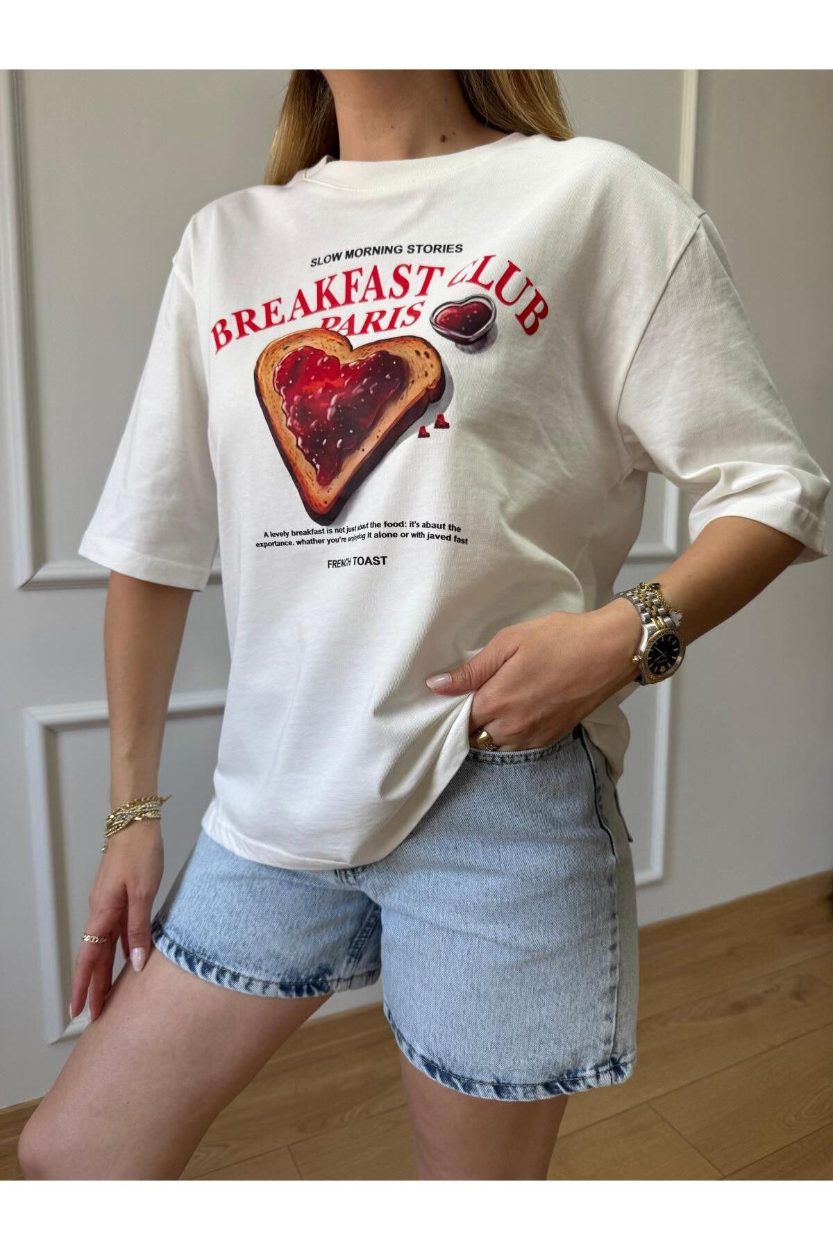 Size Özgü Ekru Kalp Detaylı Tshirt