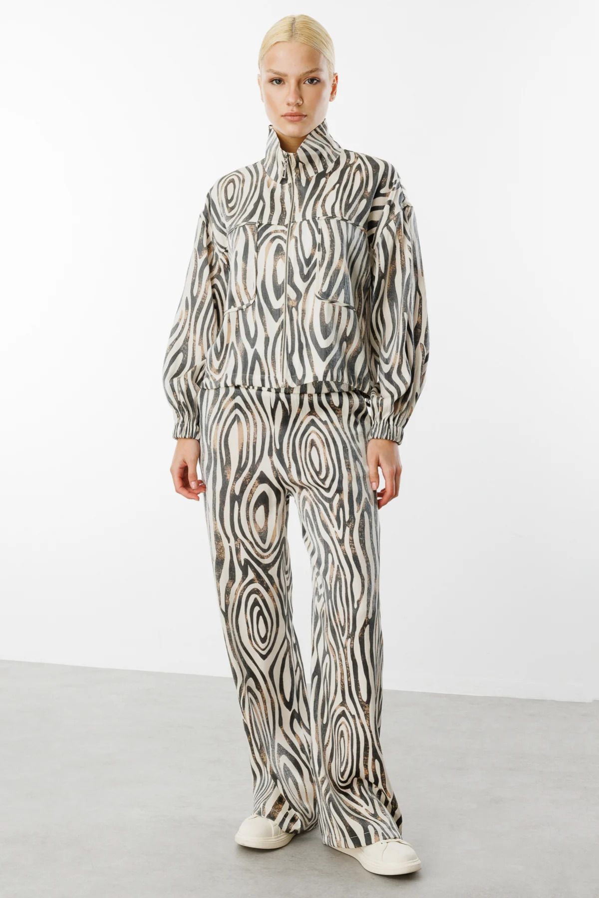 Ekol On Desenli Bol Paça Pantolon Zebra Desen