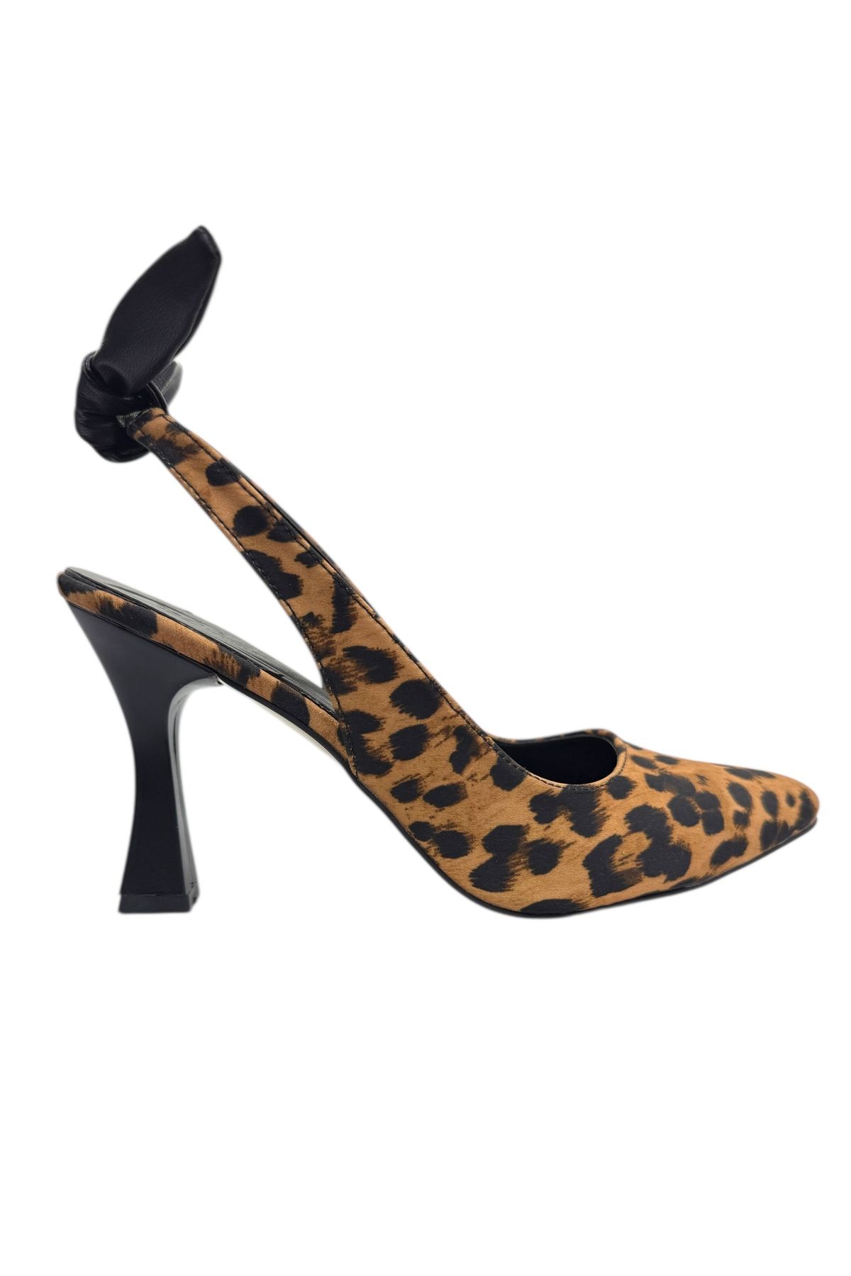 Shoes Fiyonk Detaylı Topuklu Ayakkabı