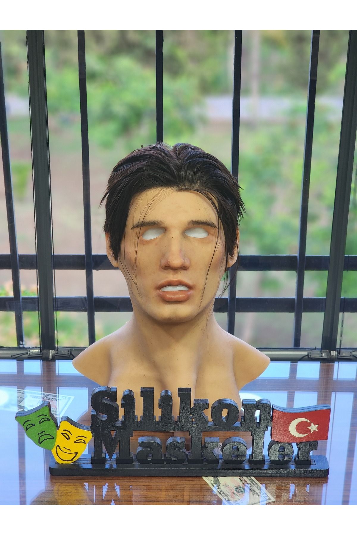 Silikon Maskeler Türkiye Yakışıklı Erkek Siyah Saçlı Silikon Maske