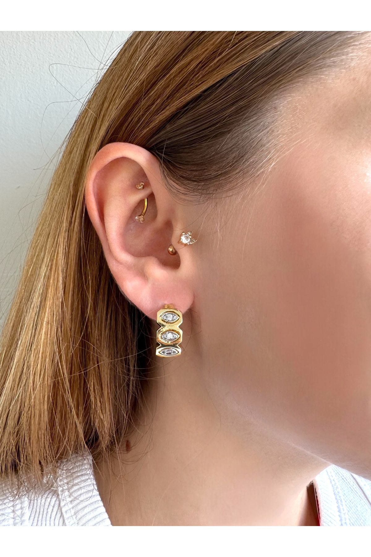 Gilia Jewelry Zirkon Taşlı Tasarım Halka Küpe