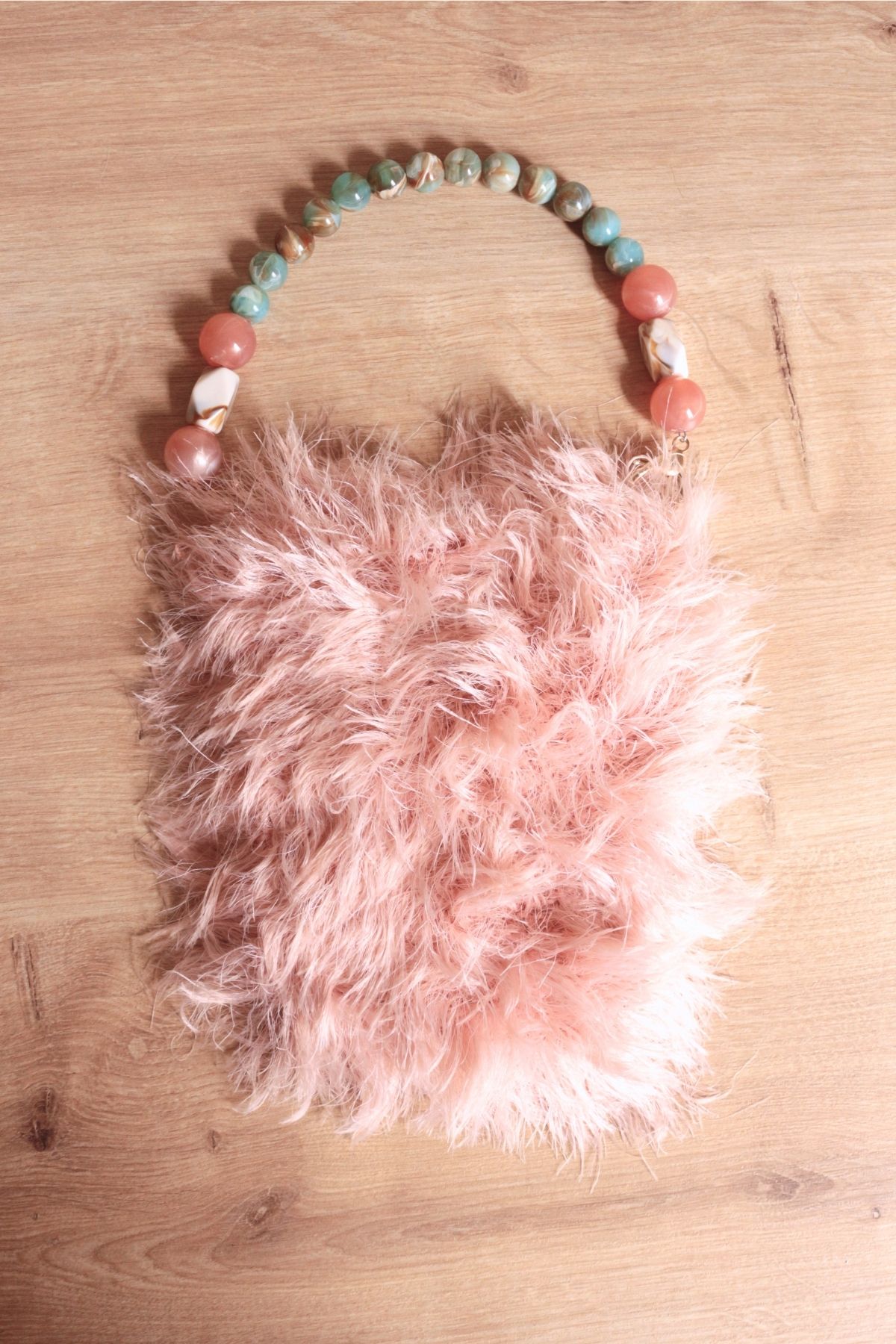 Mimas Jewelry Boncuk Saplı Peluş El Çantası