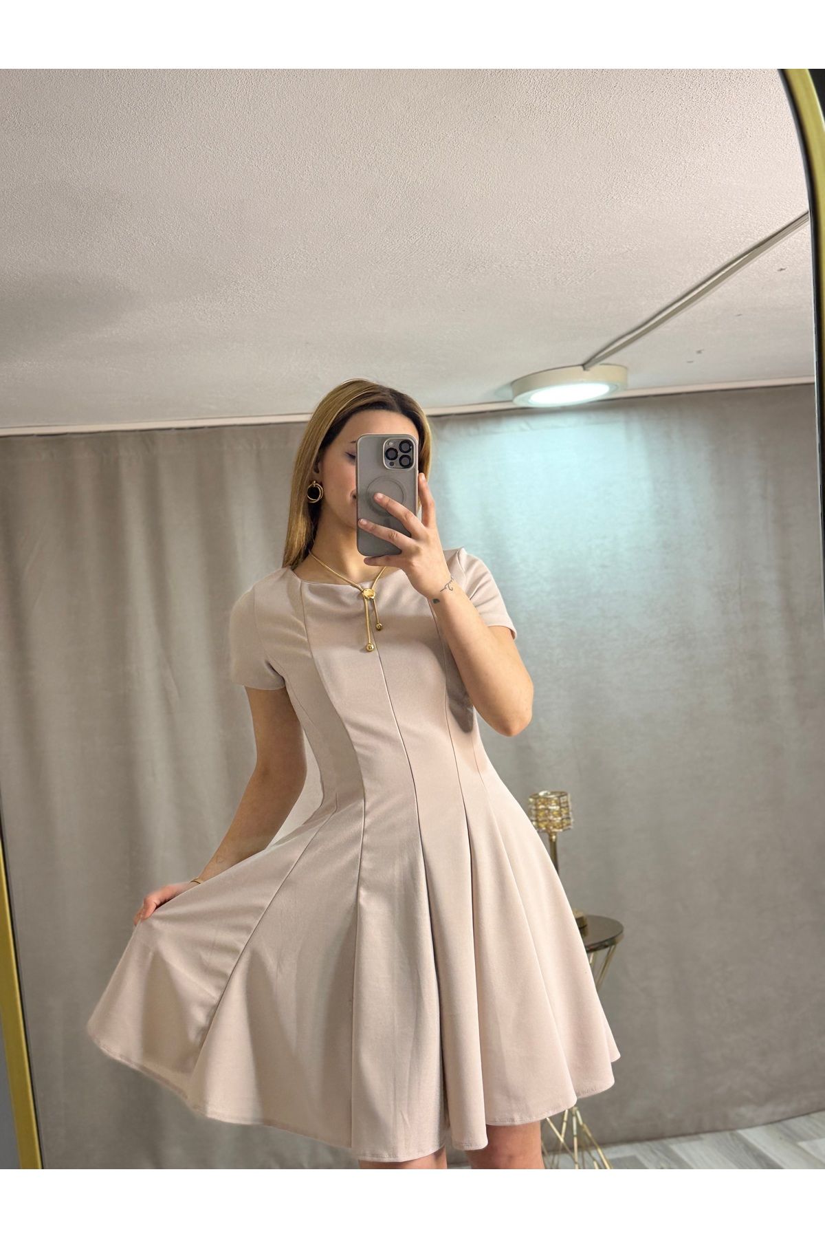 DKS mini elbise