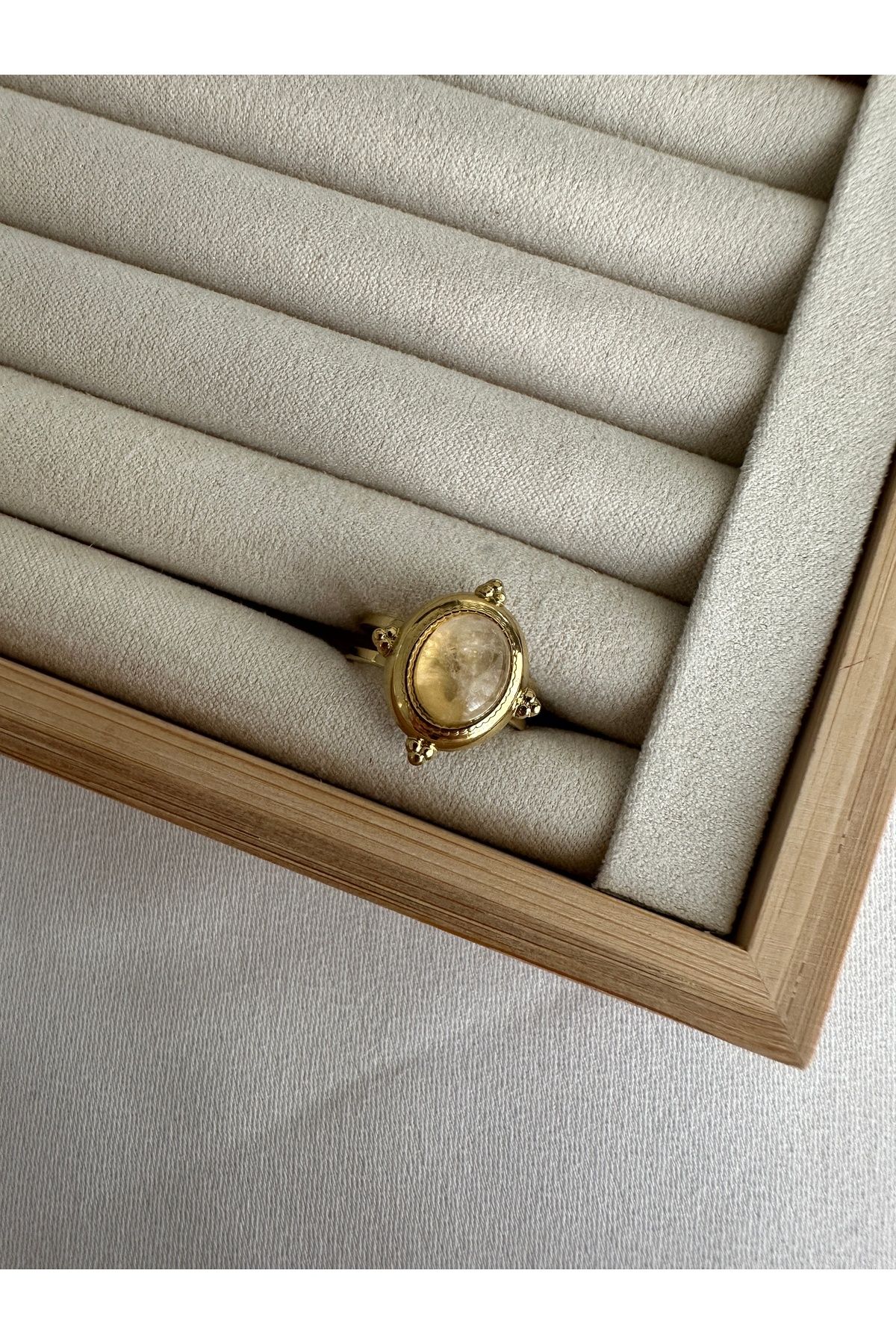 ringbox Gold Oval Doğal Taşlı Çelik Yüzük