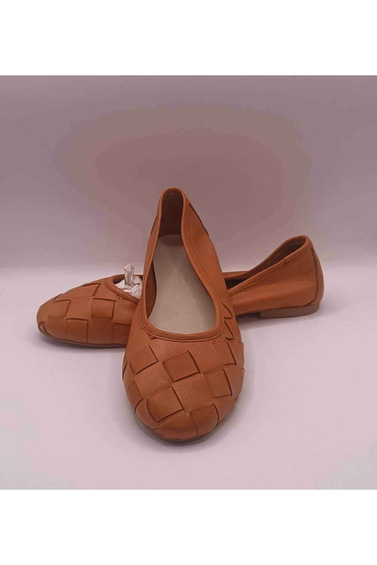 İDOL SHOES HAKİKİ DERİ ÖRGÜ DETAYLI BABET
