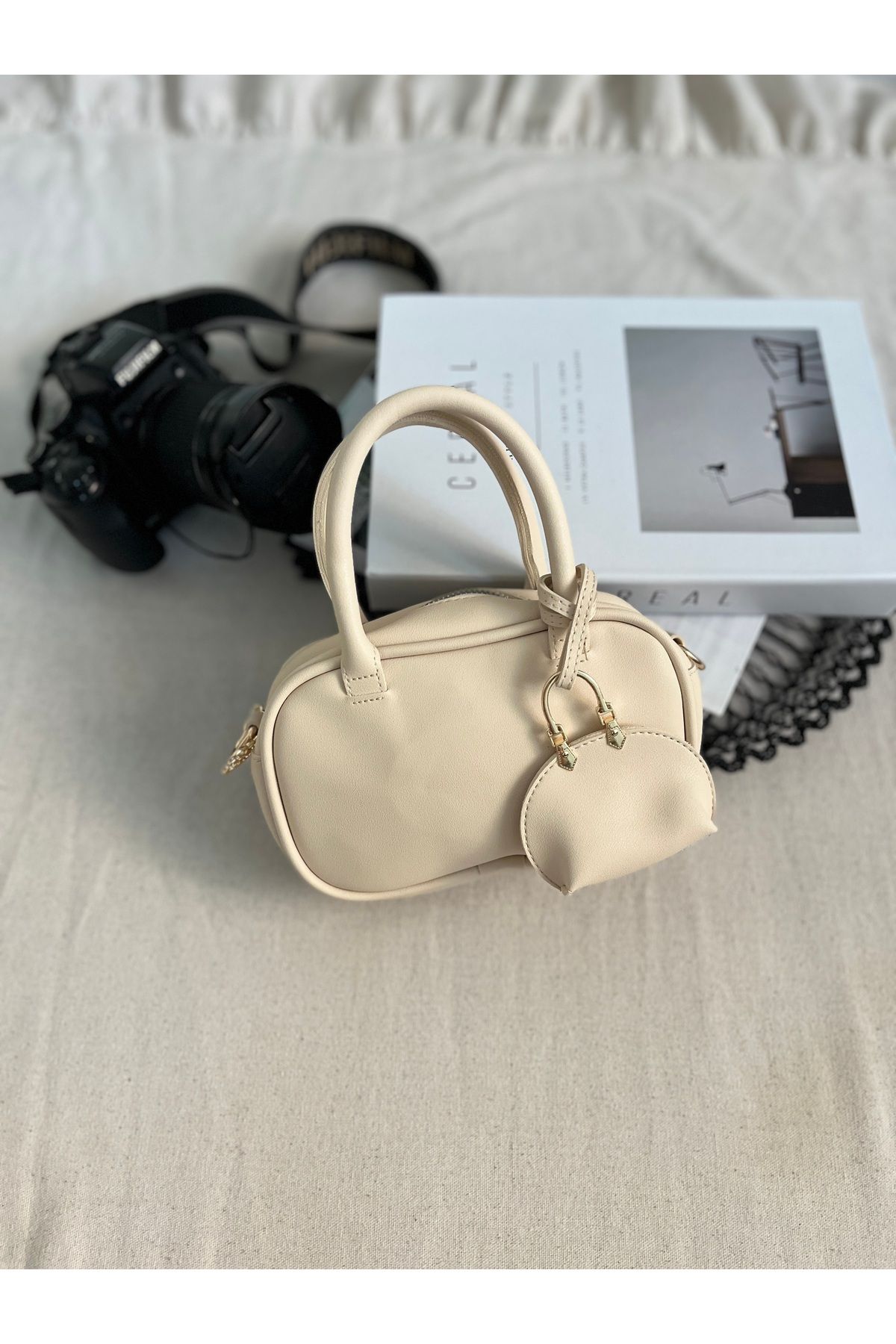 ÇANTA Vesara “Noir Croco” Mini Tote Çanta
