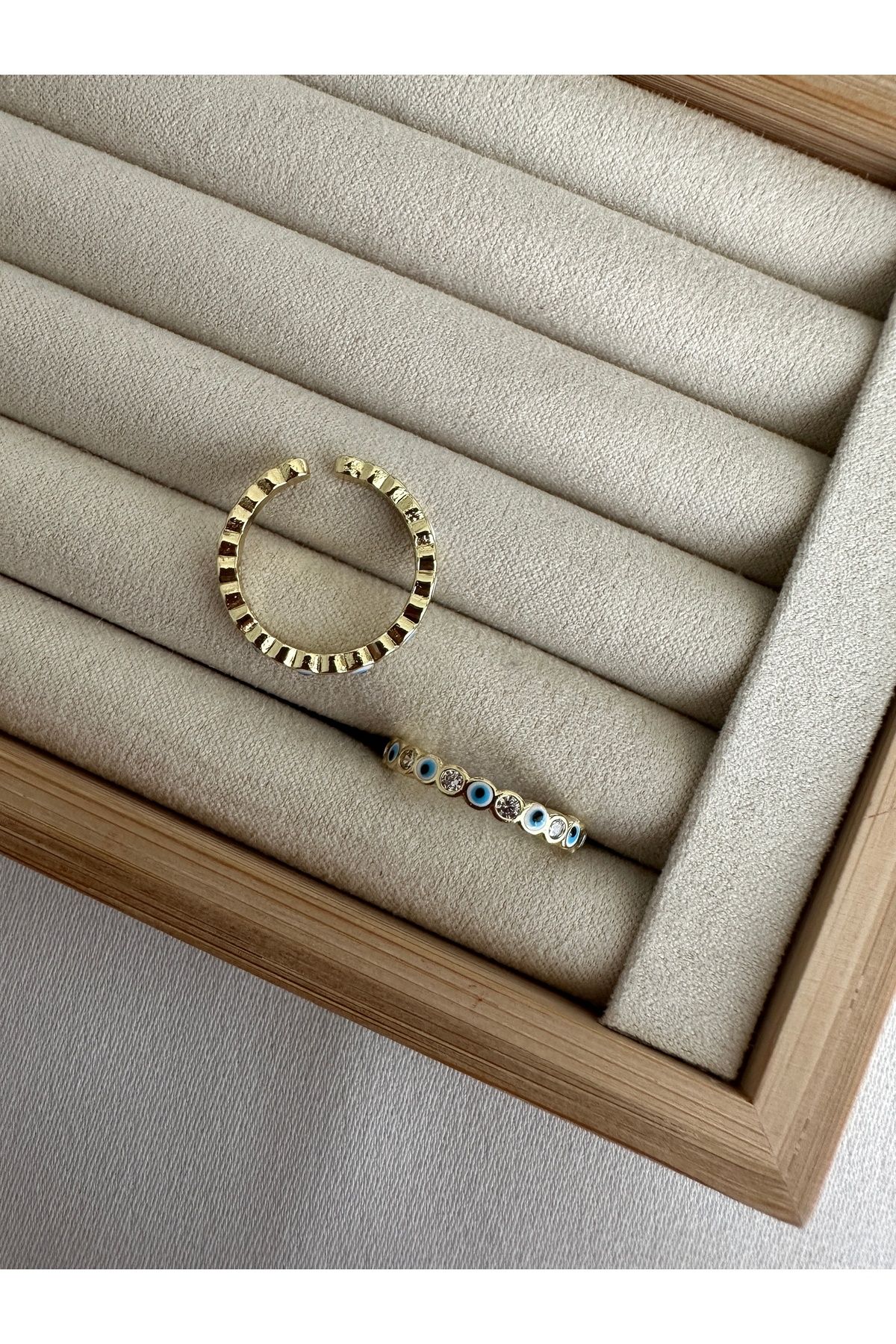 ringbox Gold Nazar Boncuklu Minimal Yüzük