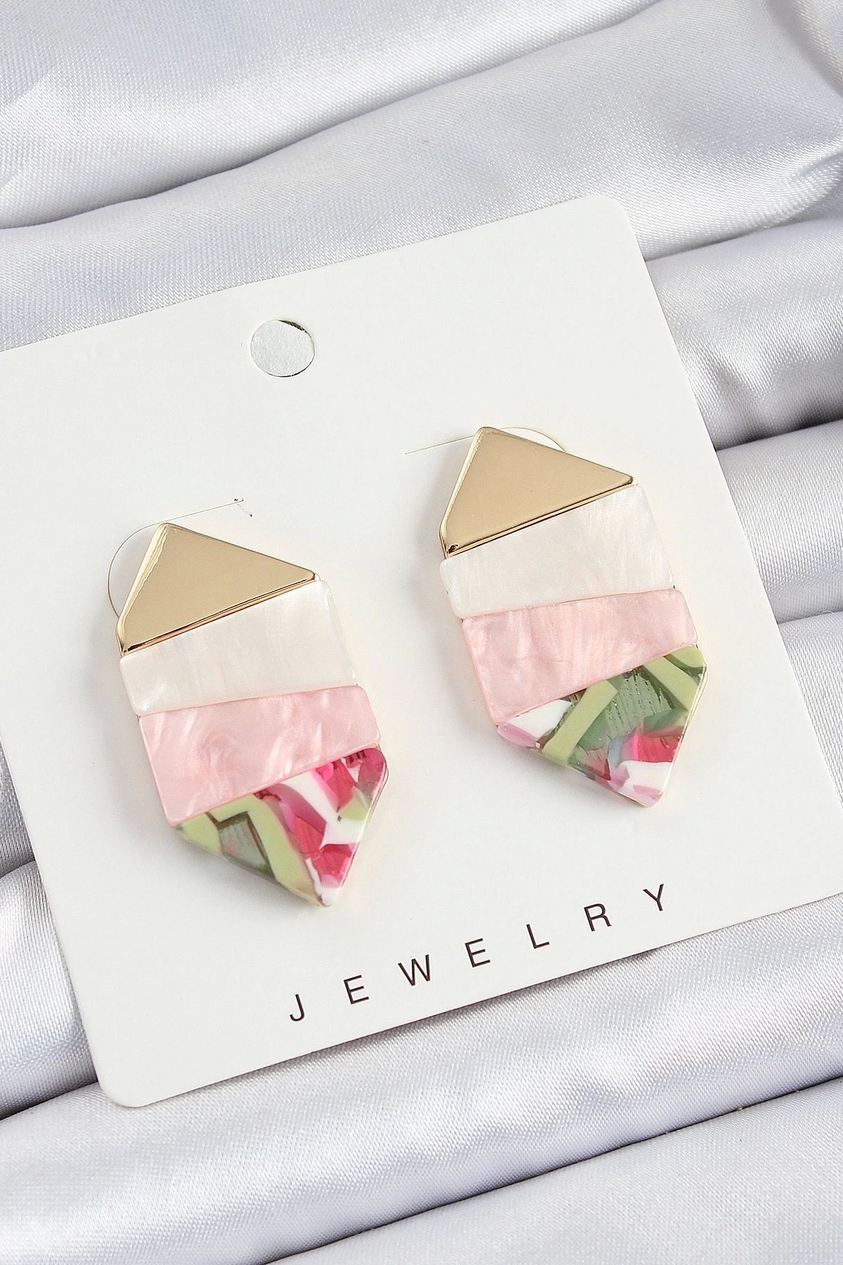 Clariss Pirinç Mermer Desenli Vintage Geometrik Model Gold Renk Kadın Küpe