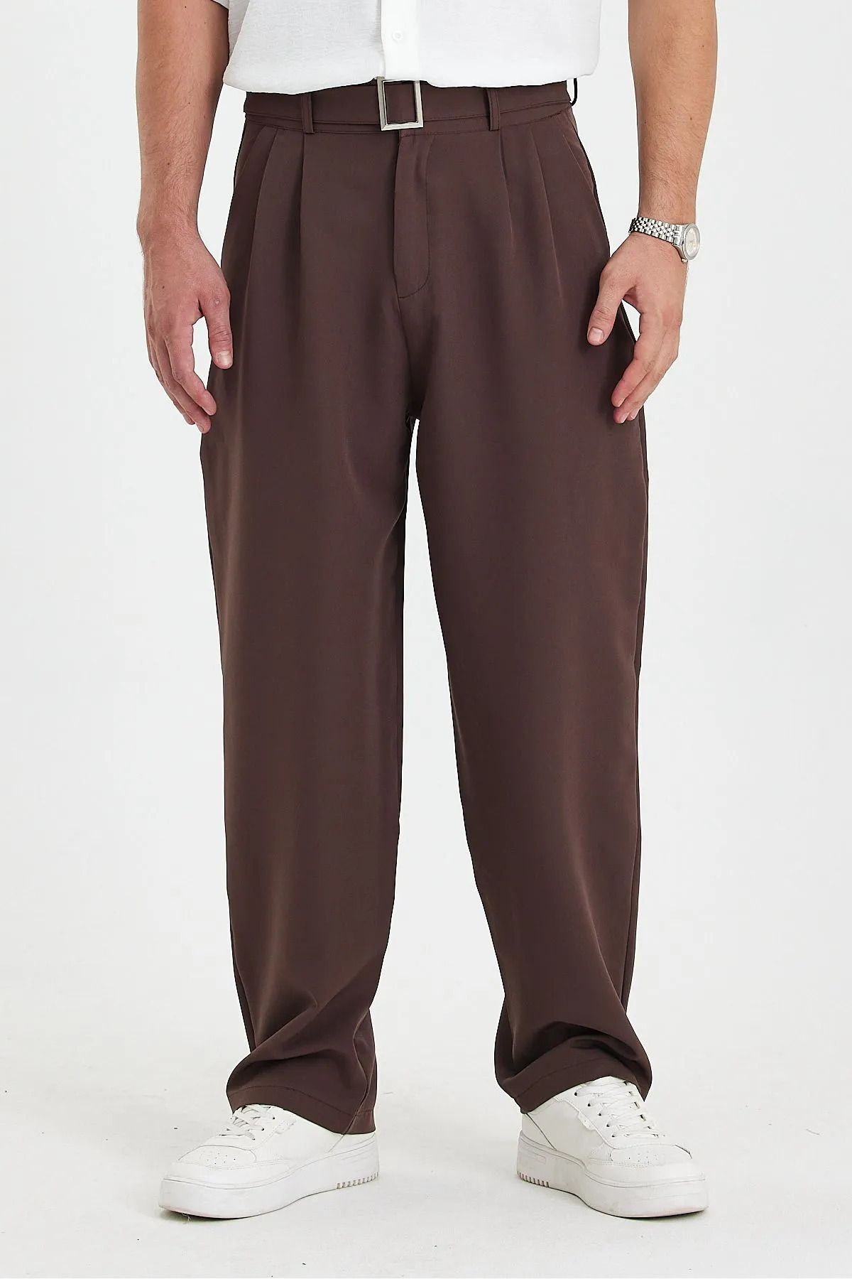 Gray Clothing Yazlık Pileli Baggy Kalıp Cepli Kemerli Tokalı Erkek Kumaş Pantolon Kahverengi