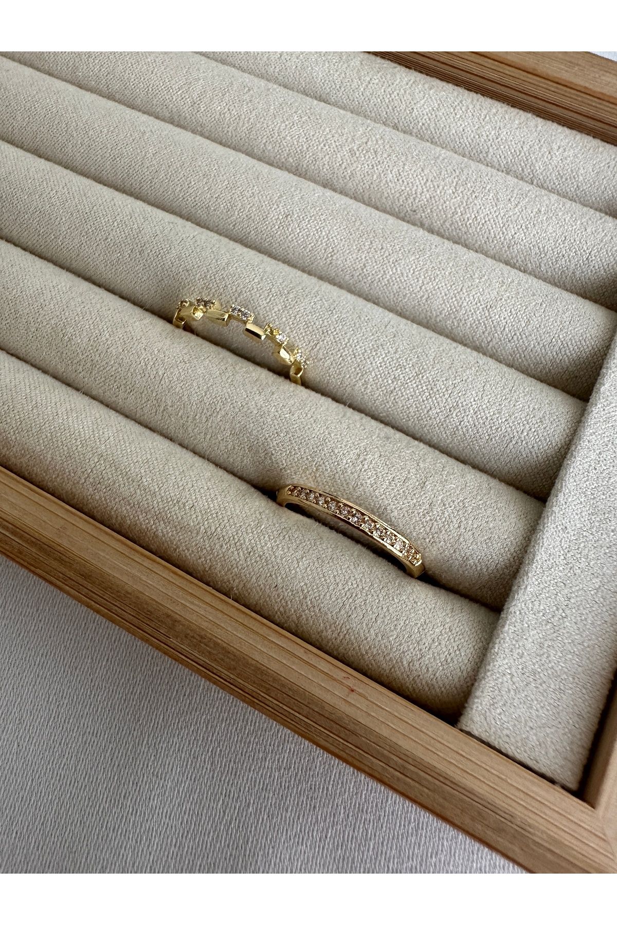 ringbox-Gold 2 Row Minimal Series Ring Set 2