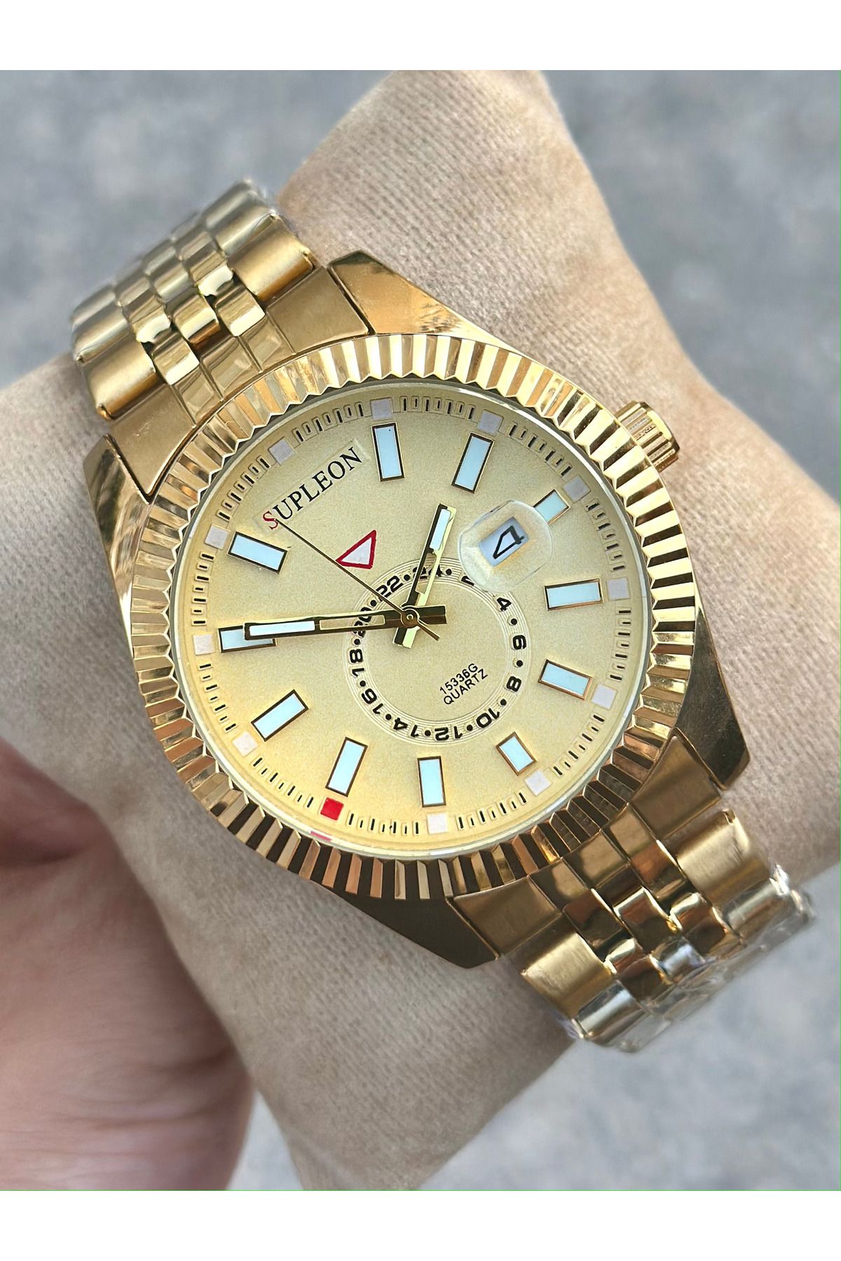 pierrose Gold Çelik Kordon Takvimli Erkek Kol Saati
