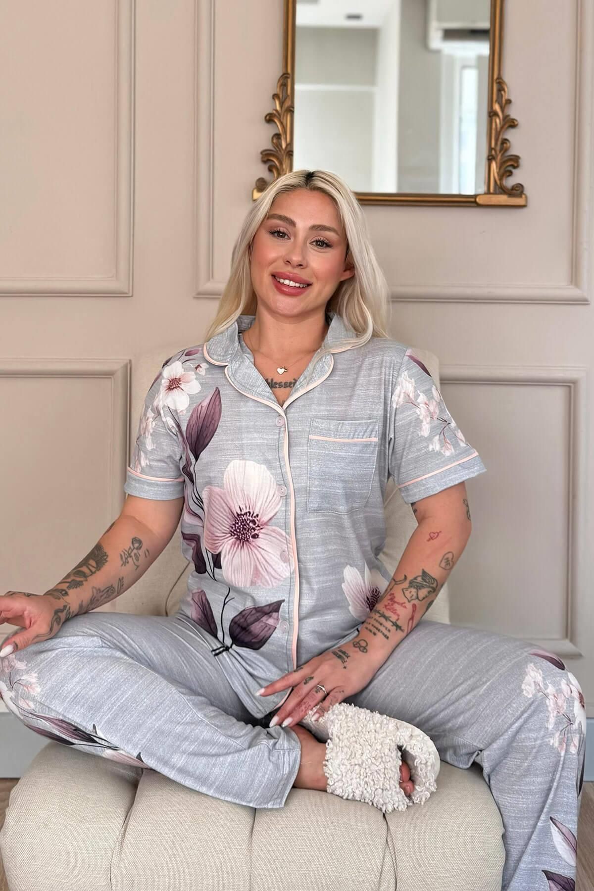 Pijamaevi-Gris Magnolia Patterned Bamboo Front Button Short Sleeve Pajama Set 2
