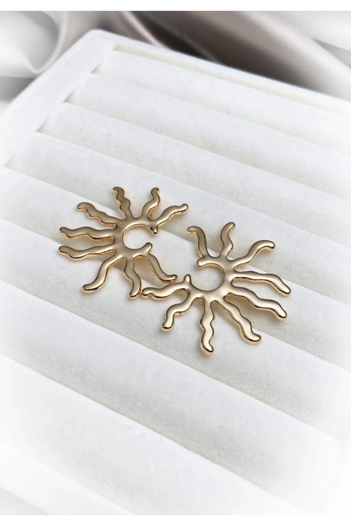 Butik Gold Güneş Küpe