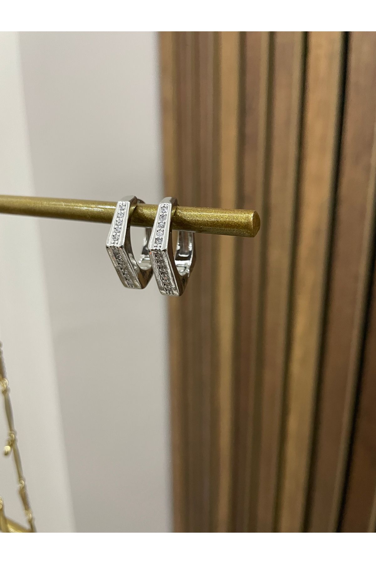 JEWELRY Klipsli Taşlı Geometrik Küpe