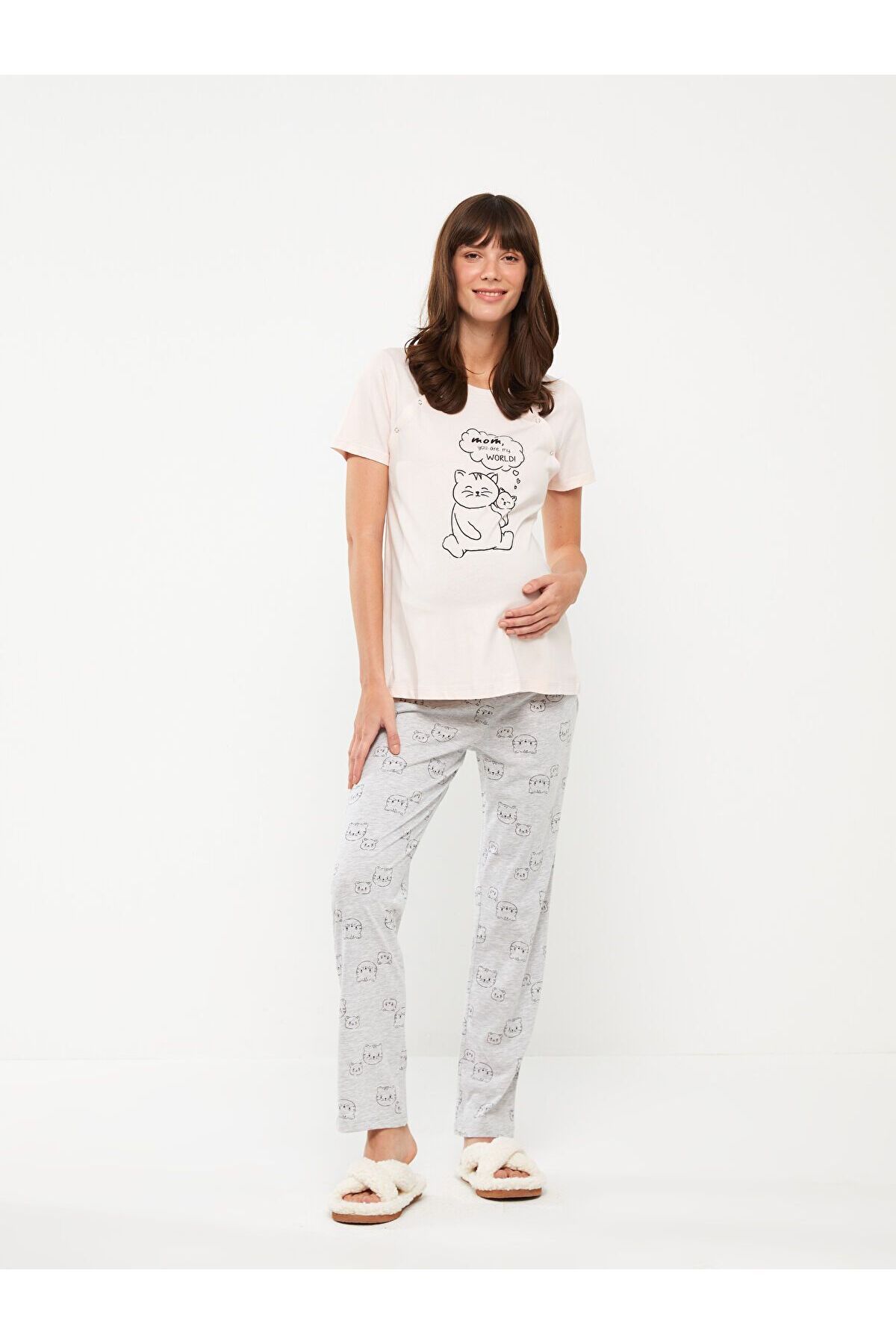 LC Waikiki Bisiklet Yaka Baskılı Kısa Kollu Hamile Pijama Takımı