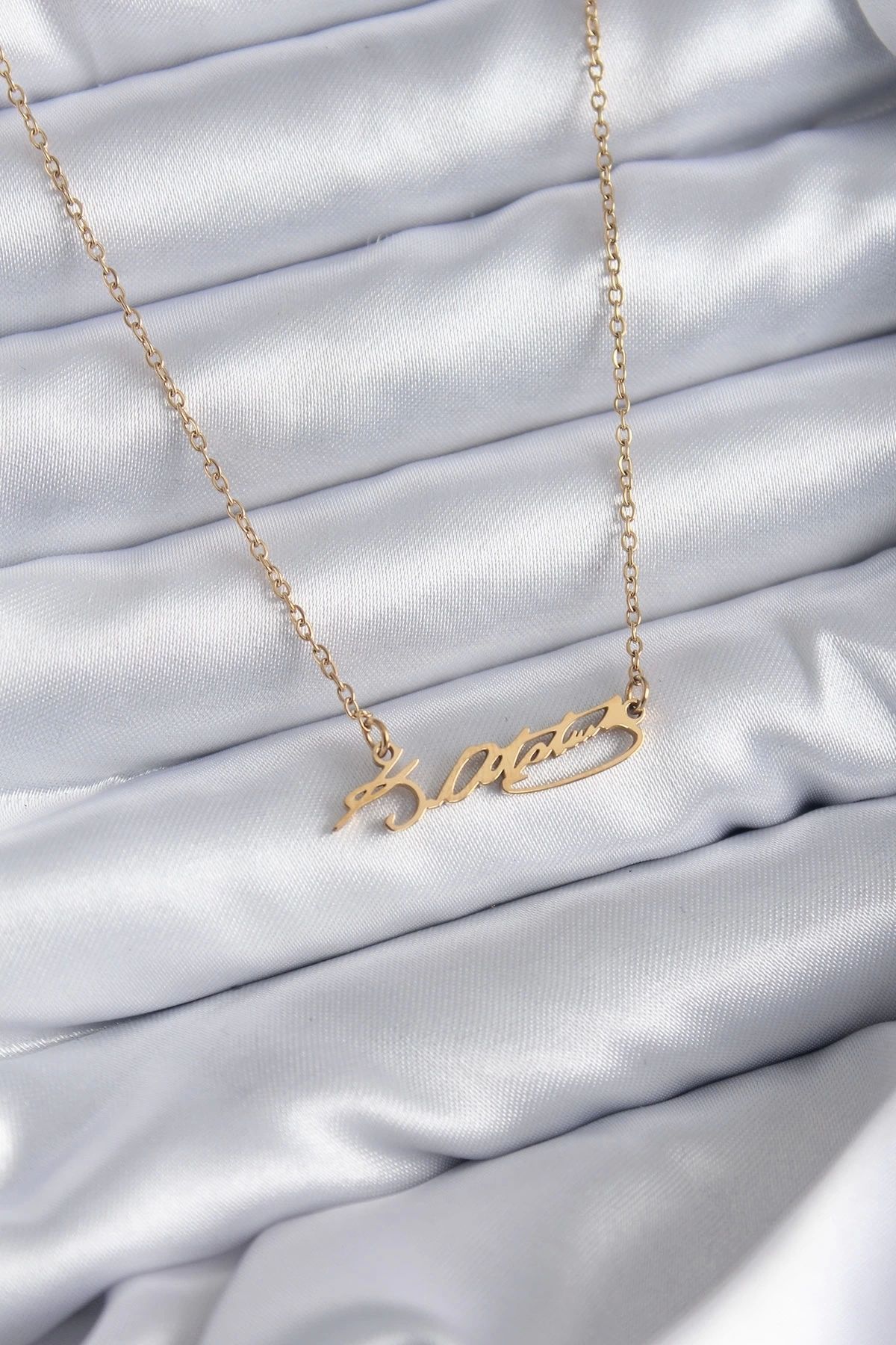 Generic 316L Çelik Zincir Gold Renk Atatürk İmzası Model Kadın Kolye