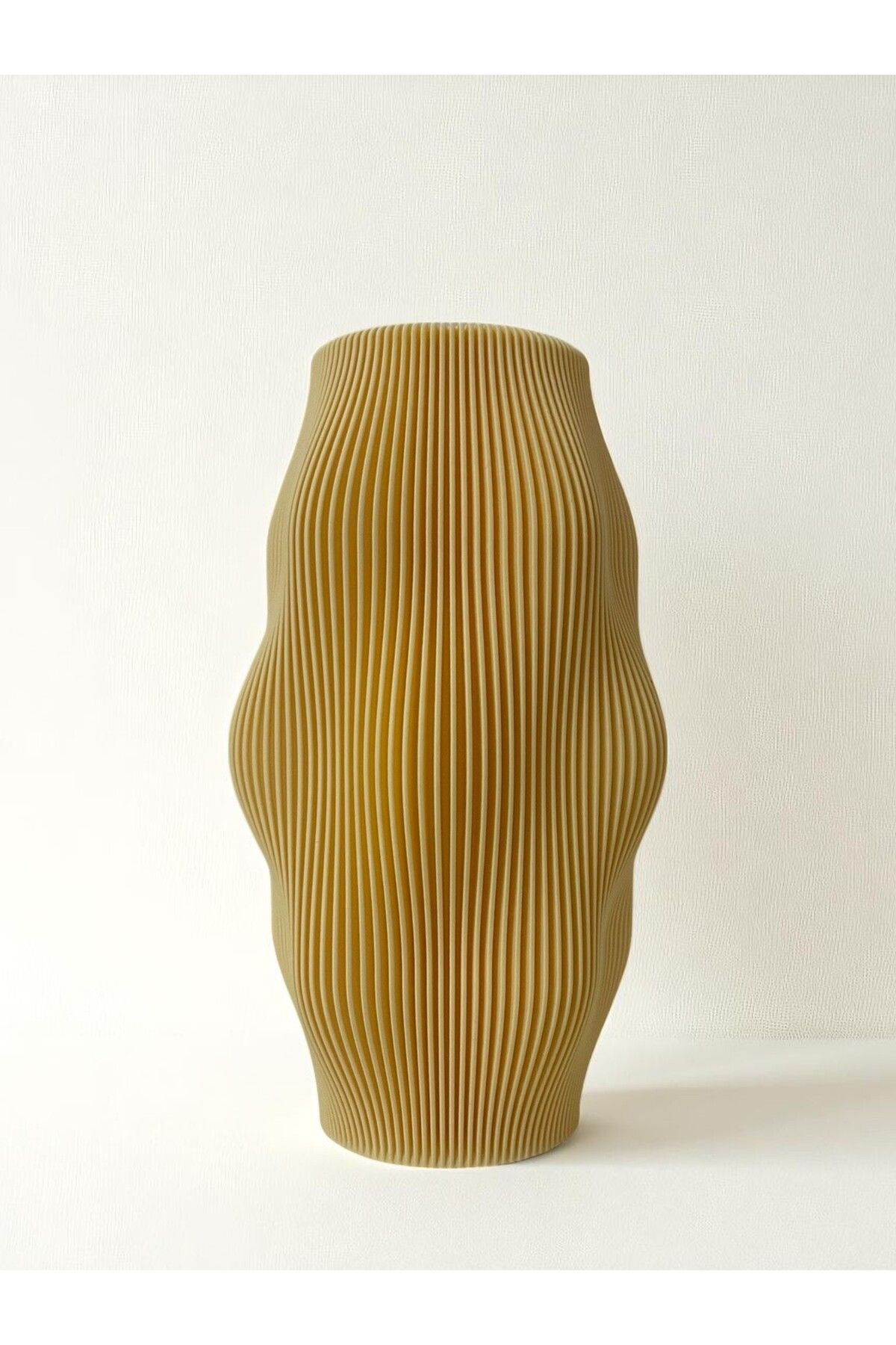 Moonart Design Ripple Form Vazo – Pastel Sarı | Modern Dalga Desenli Dekoratif Vazo
