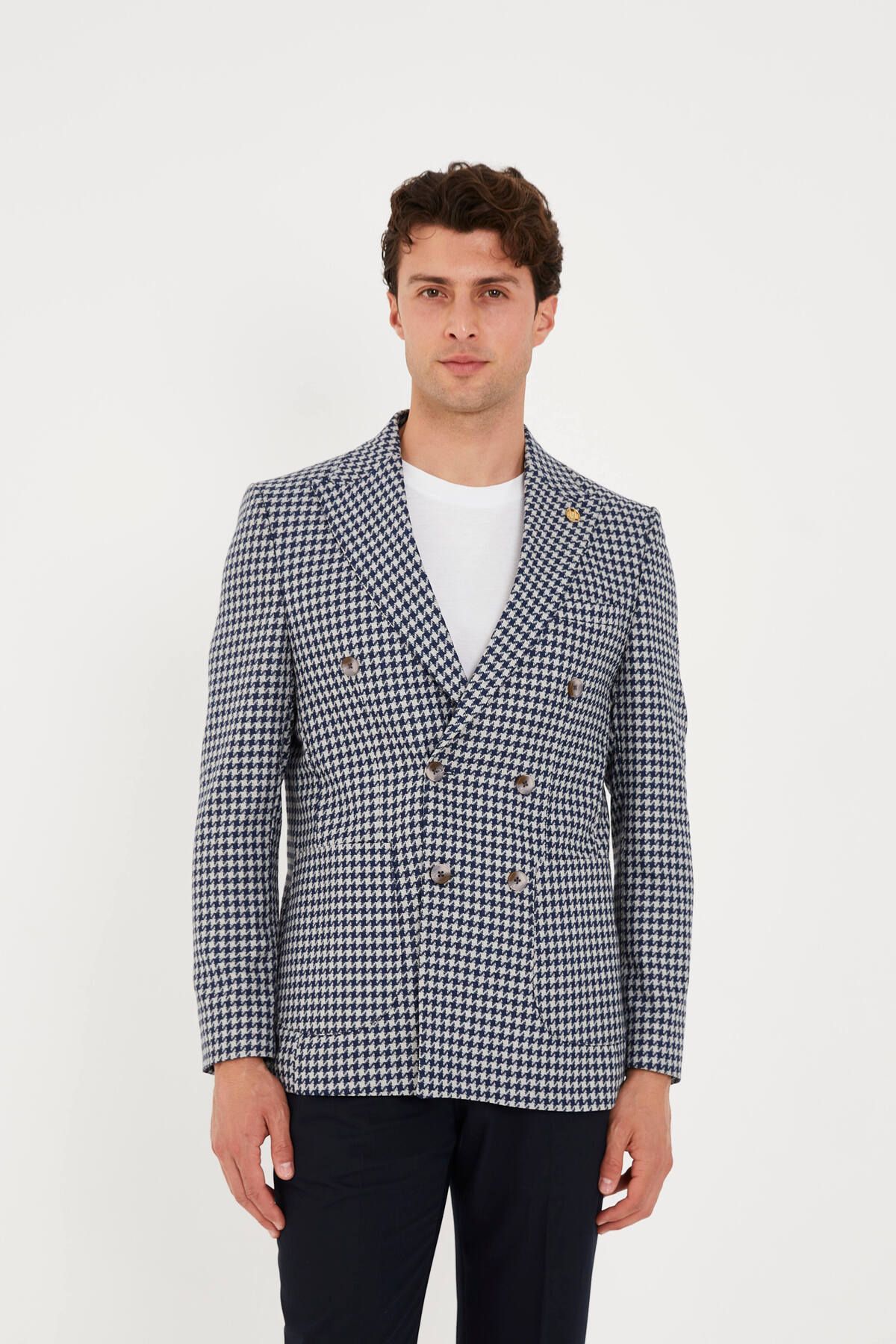 The Tailor Classics Kazayağı Desenli Çift Yırtmaçlı Kruvaze Ceket