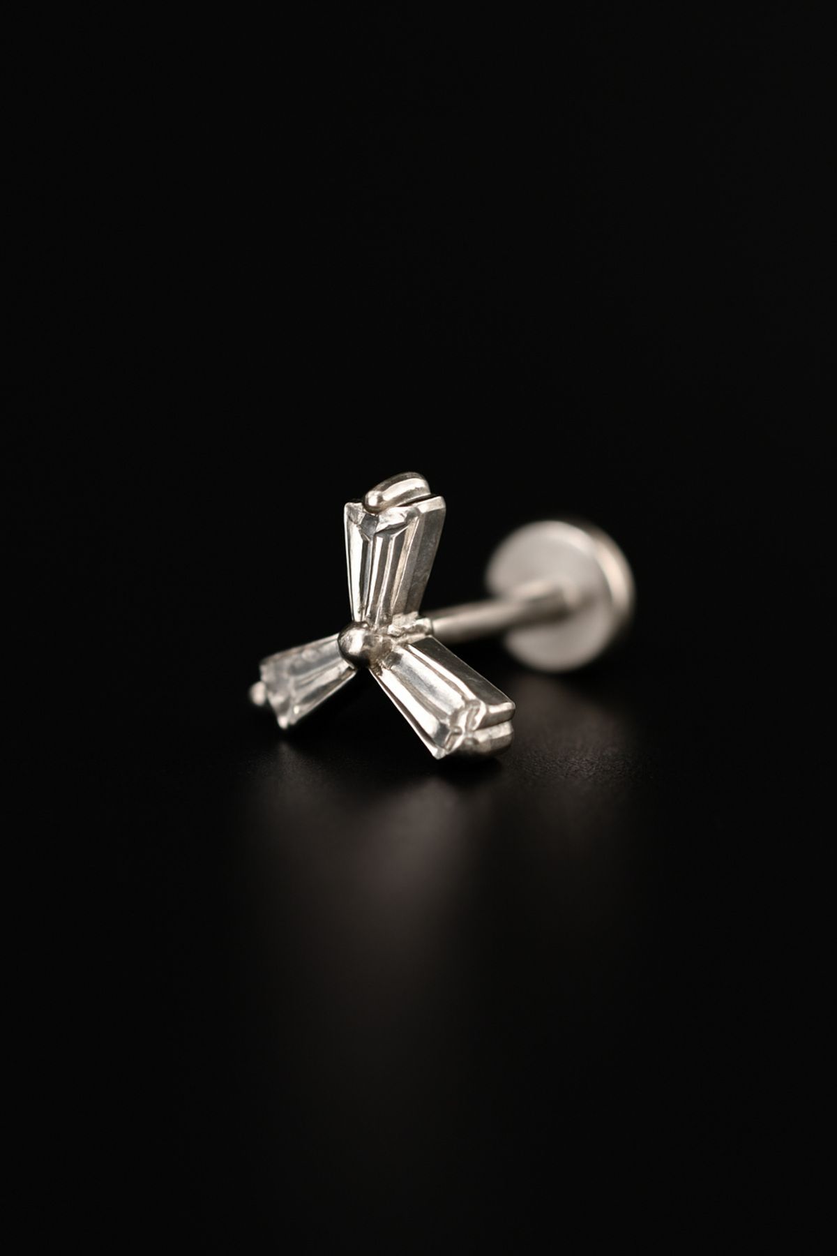 depozoom 316l Cerrahi Çelik Kıkırdak Tragus Ve Tüm Kulak Bölgesine Uygun Zirkon Taş Piercing