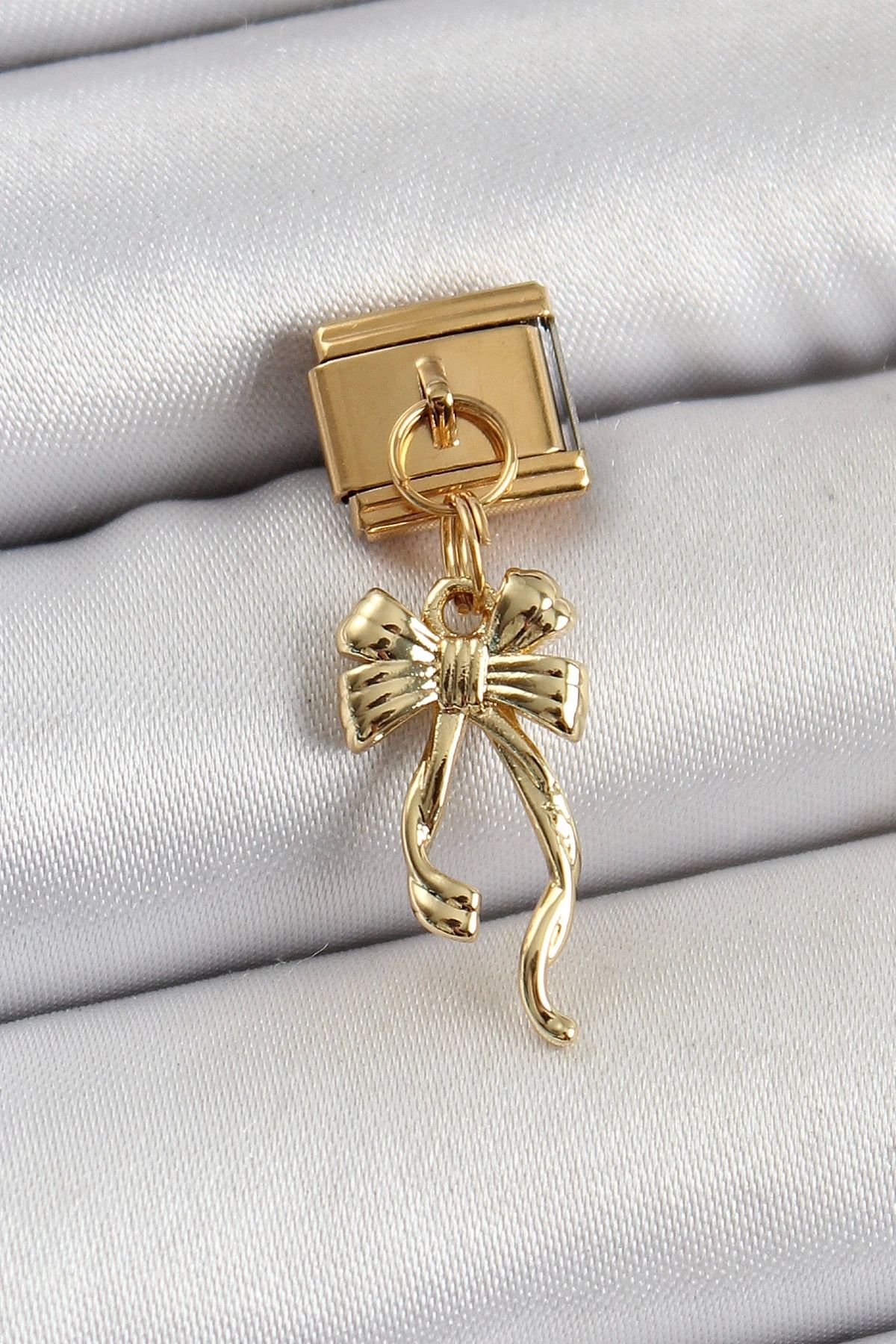 luz&pos 316L Çelik Sallantılı Uzun Fiyonk Model Gold Renk Nomination Charm