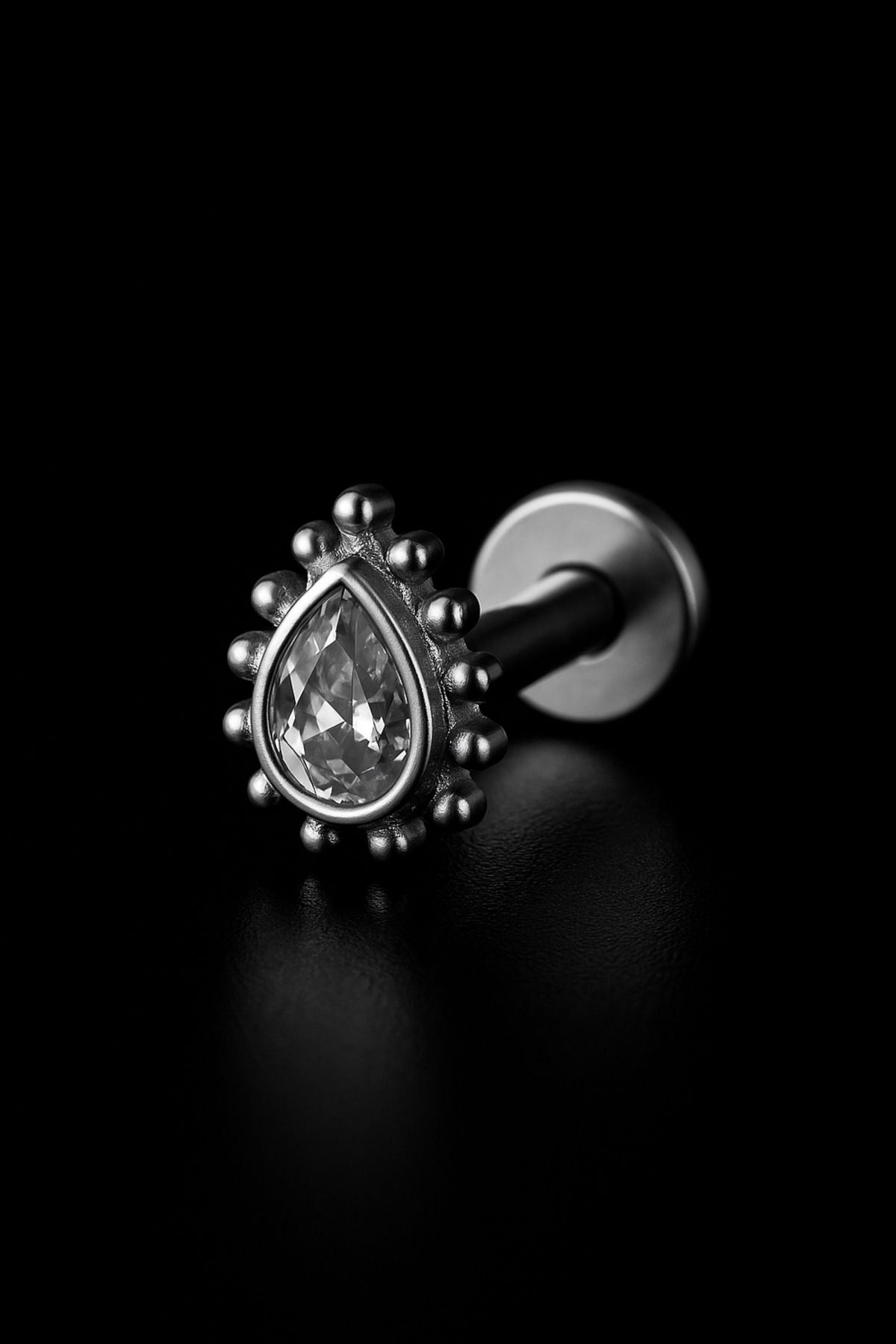 depozoom 316l Cerrahi Çelik Kıkırdak Tragus Ve Tüm Kulak Bölgesine Uygun Etnik Damla Kristal Zirkon Piercing