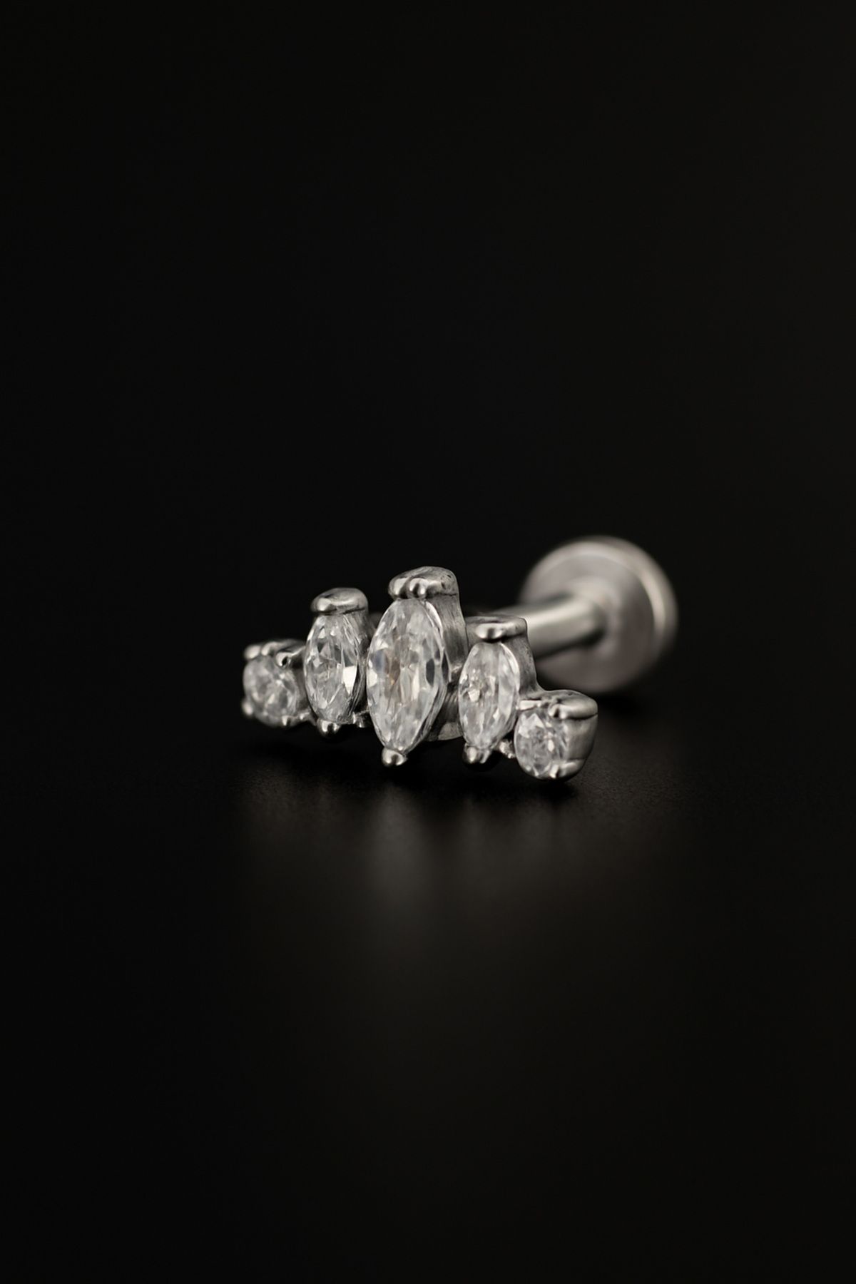 depozoom 316l Cerrahi Çelik Kıkırdak Tragus Ve Tüm Kulak Bölgesine Uygun Zirkon Taş Piercing