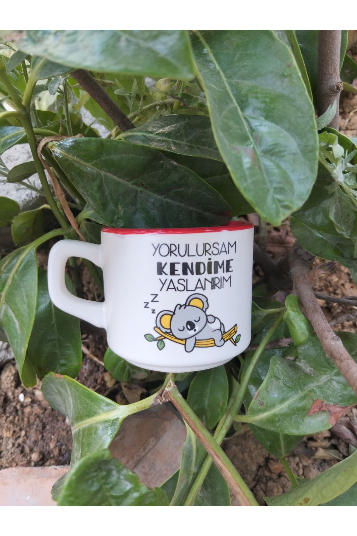 Home Kahve fincanı "Yorulursam kendime yaslanırım"
