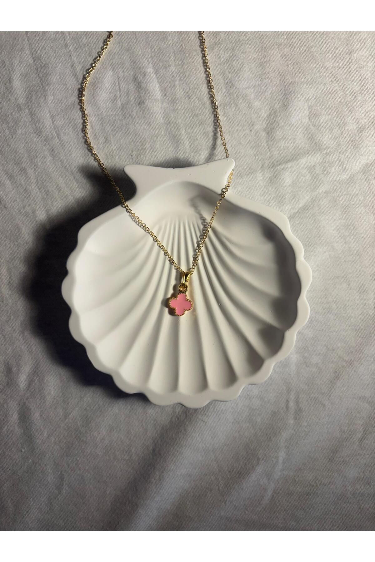 SIENAL COLLECTION Pembe Renk Kararmaz Yonca Kolye