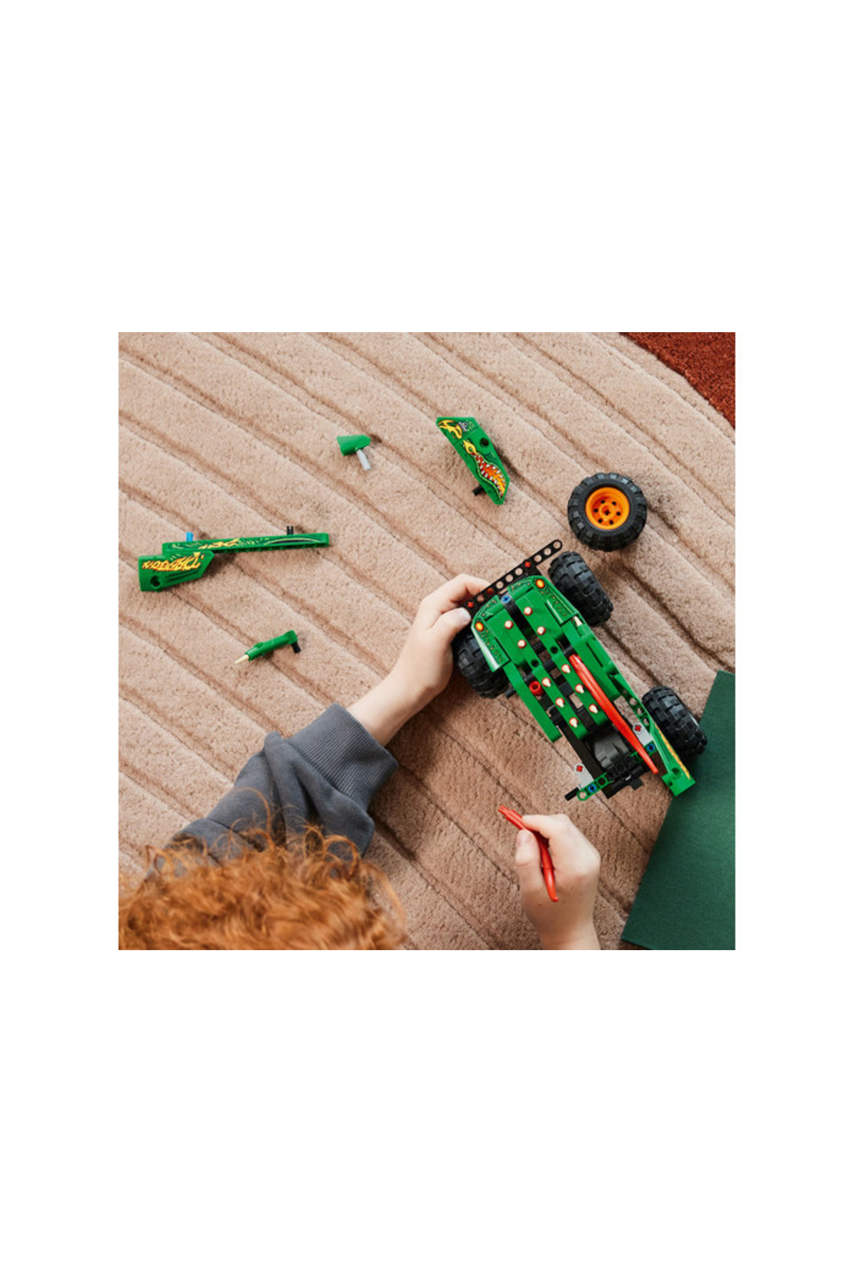 LEGO TECHNIC MONSTER JAM DRAGON fotoğrafı 4 (önizleme)