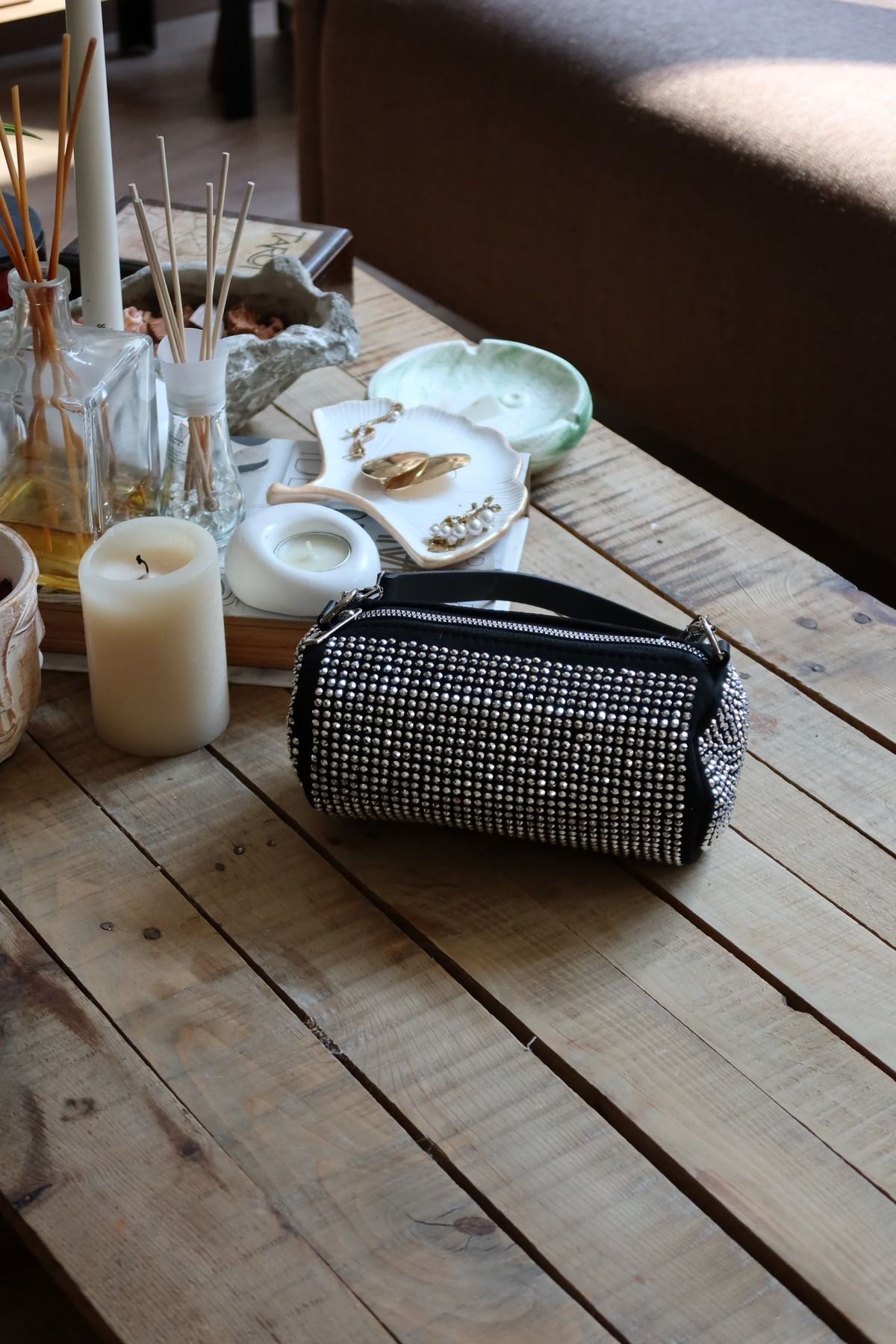 Moom Bag Kadın Gümüş Taşlı Silindir Form Zincirli Omuz Çantası