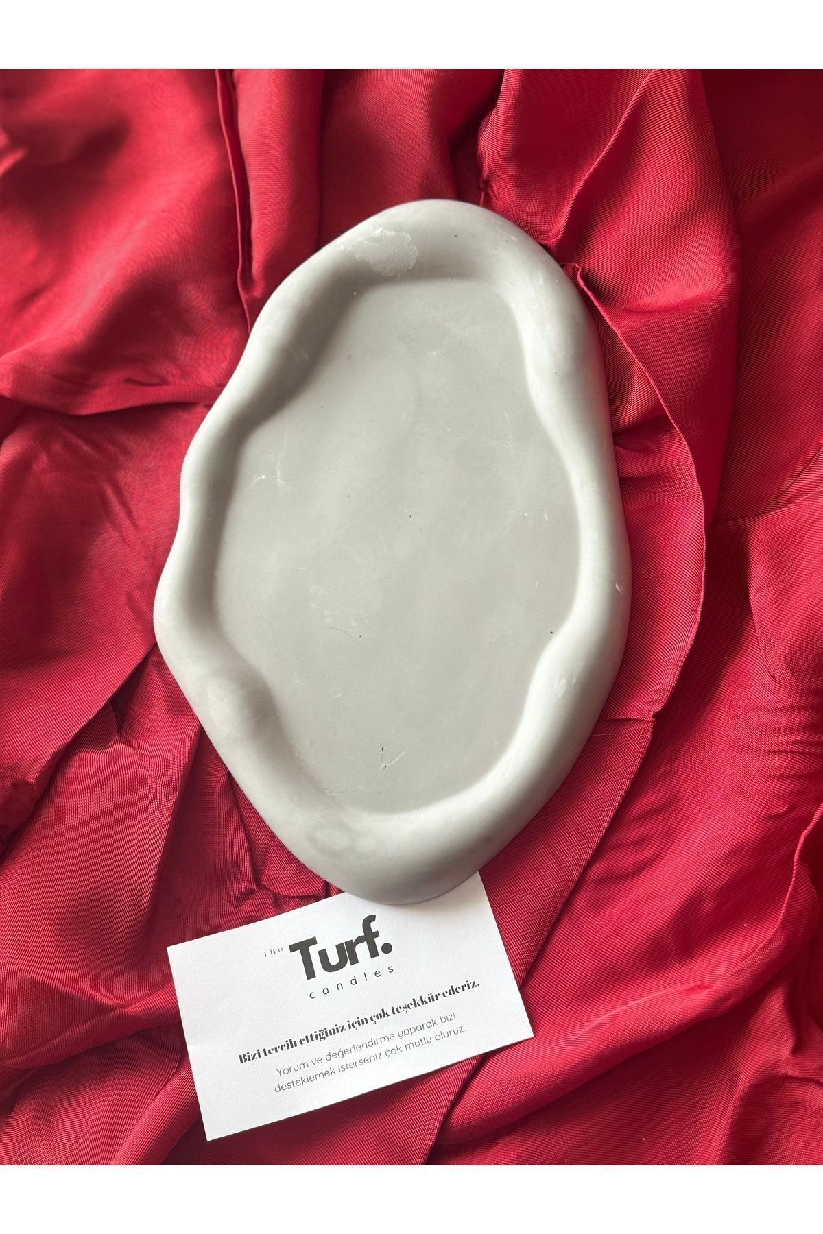 DEKORANLA 24 Cm Renkli Asimetrik Sunum Tabağı ve Dekoratif Altlık Seti