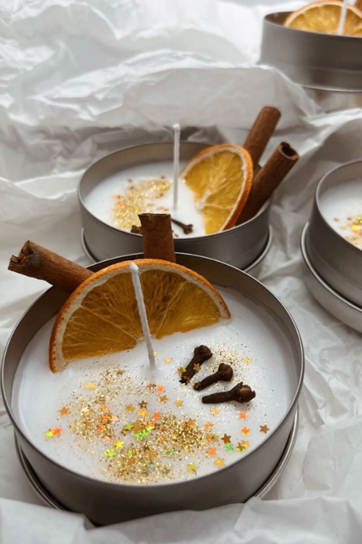 DEKORANLA 10'lu Soya Wax Kokulu Mum Seti, Metal Kutu, Vanilya, Tarçın, Karanfil
