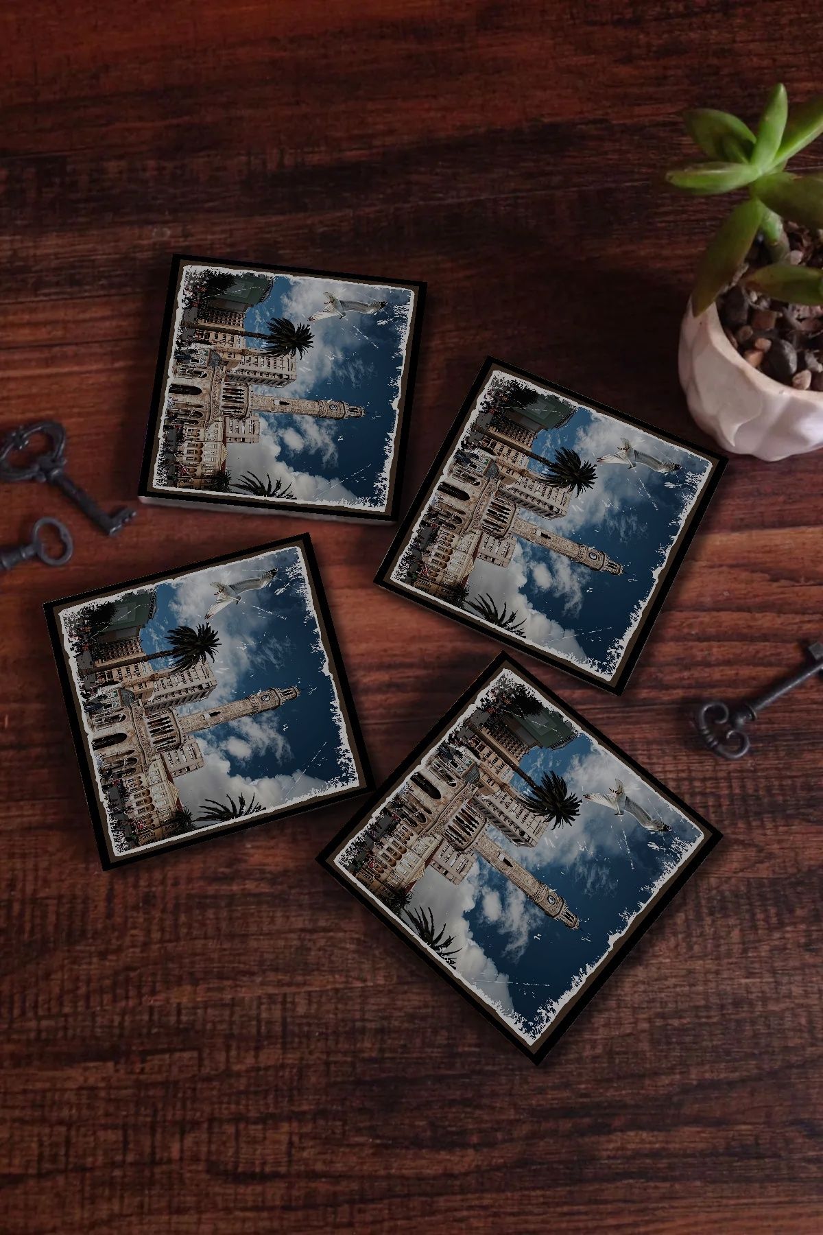 DEKORANLA Kare Ahşap Bardak Altlığı 12'li, Retro Tarz, 10x10 cm, Ekonomik Paket