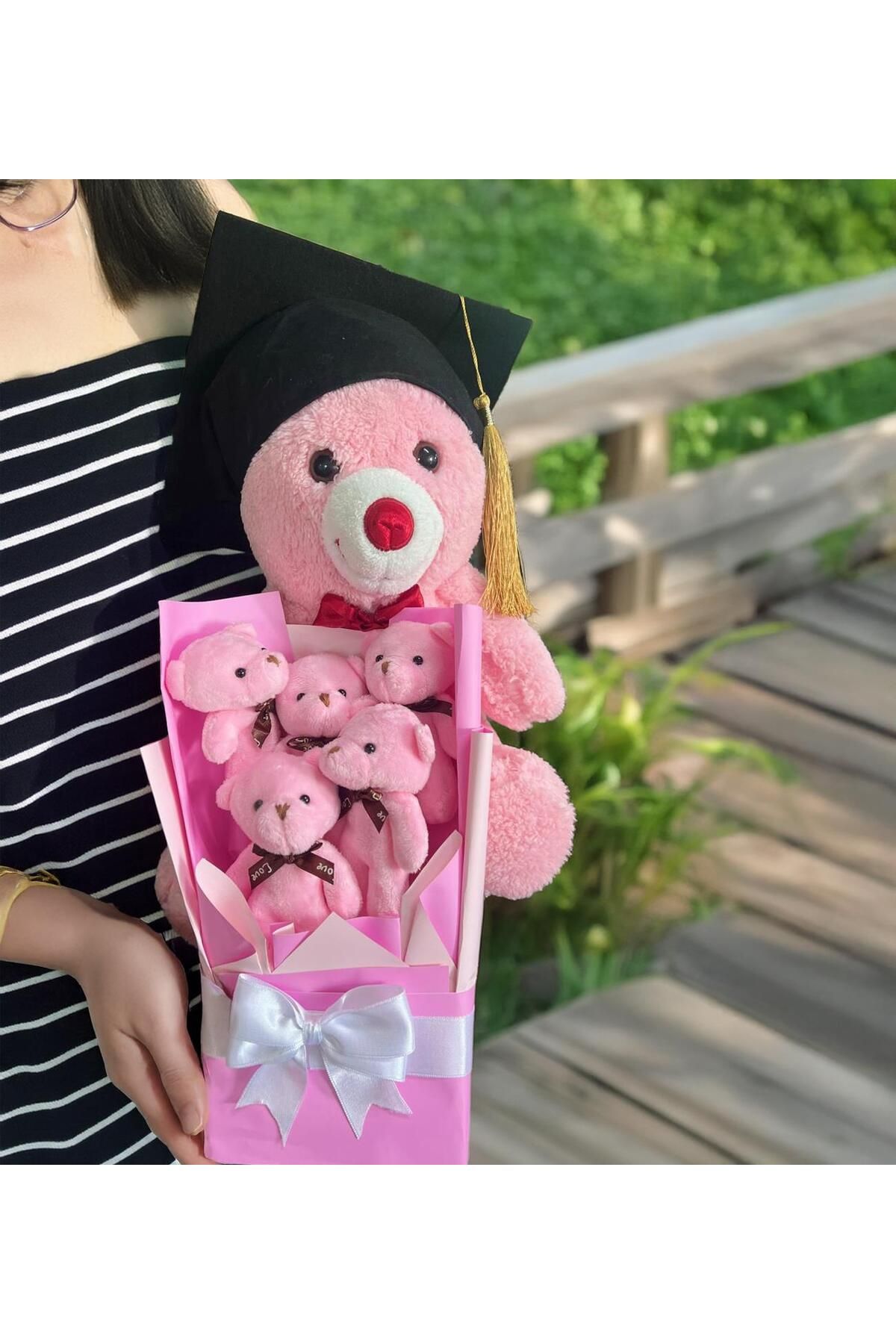 Sole Mezuniyet Hediyesi: Mezun Peluş Ayıcık & Pembe Ayıcık Buketi