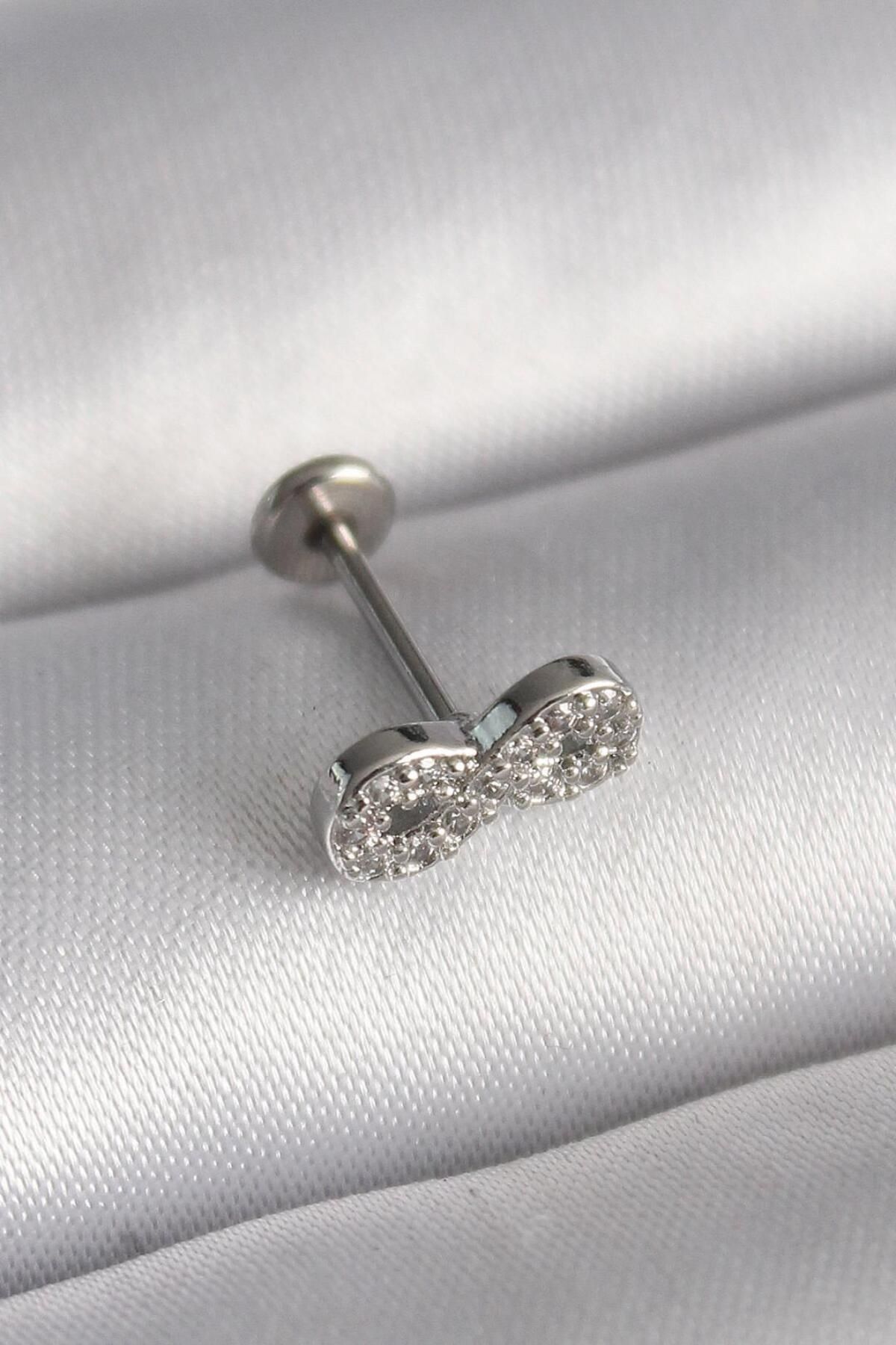 AfraBeauty 316L Çelik Gümüş Renk Zirkon Taşlı Sonsuzluk Model Tragus Piercing