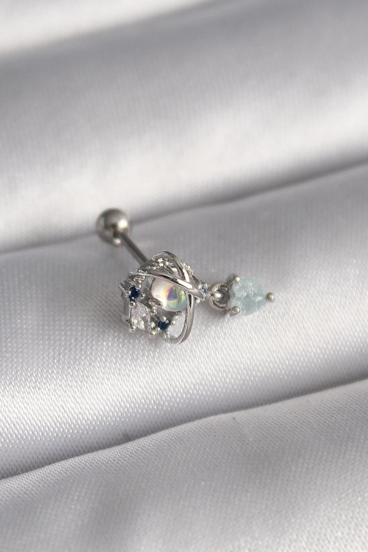 AfraBeauty 316L Çelik Gümüş Renk Zirkon Taşlı Sallantı Kalp Detay Tragus Piercing