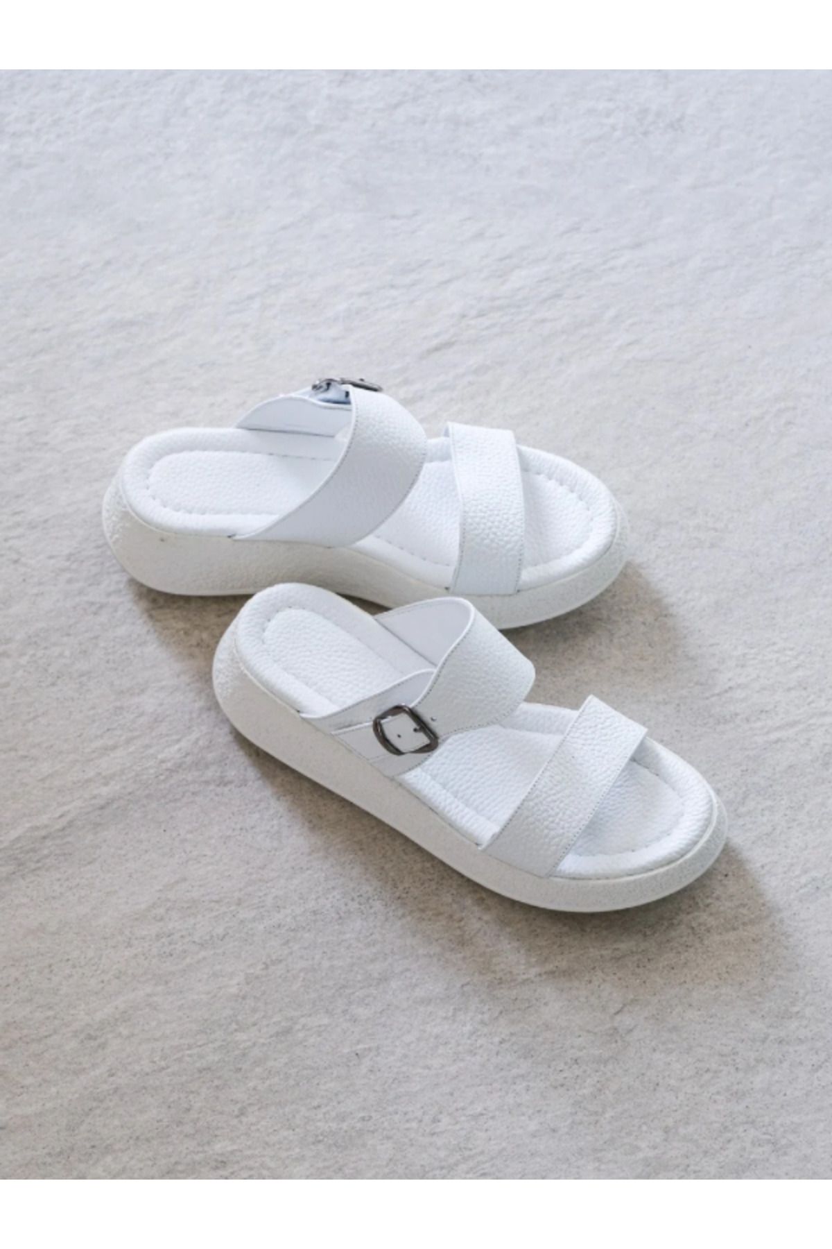 Munshoes Mila Hakiki Deri Kadın Terlik