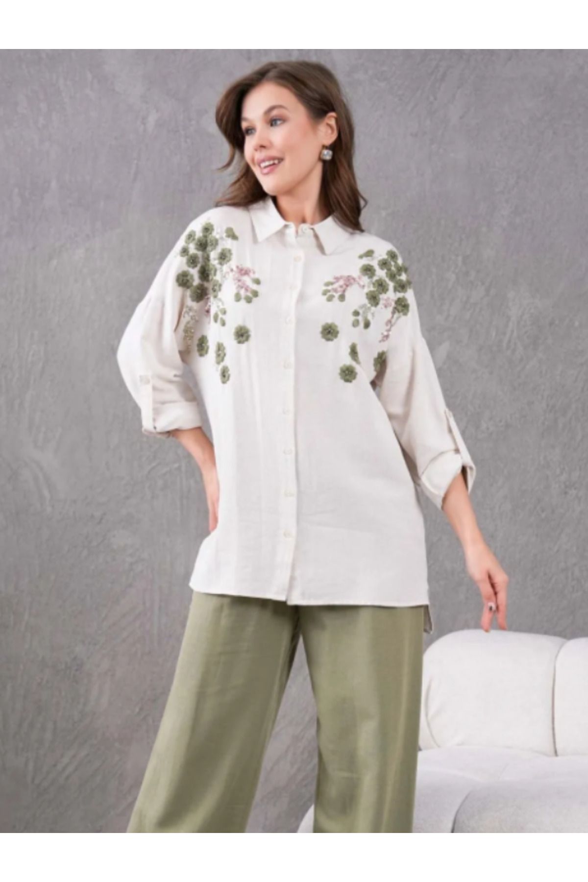 Stilmony Kadın Nakış İşlemeli Keten Kumaş Oversize Düğmeli Gömlek