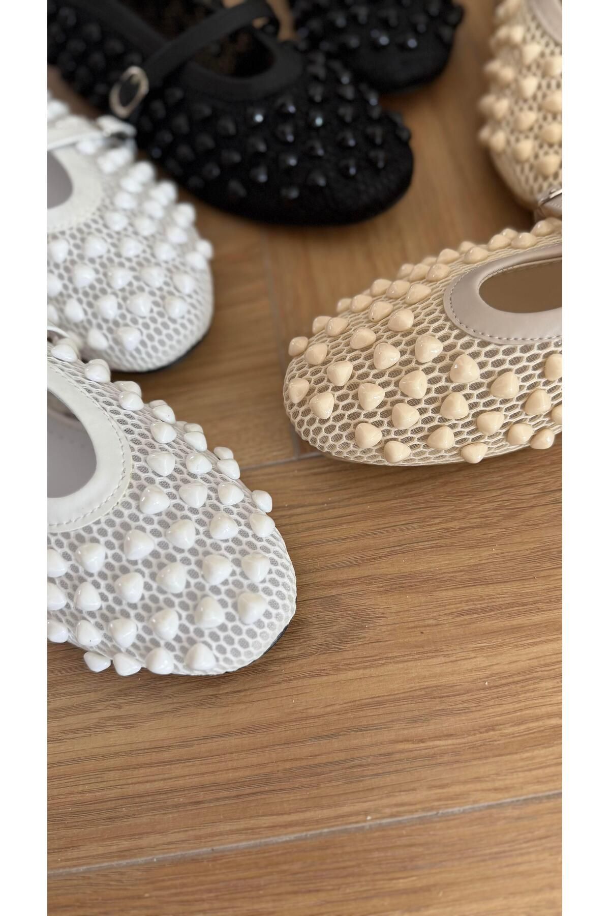 Eataly Shoes Boncuk Detaylı Bej File Babet