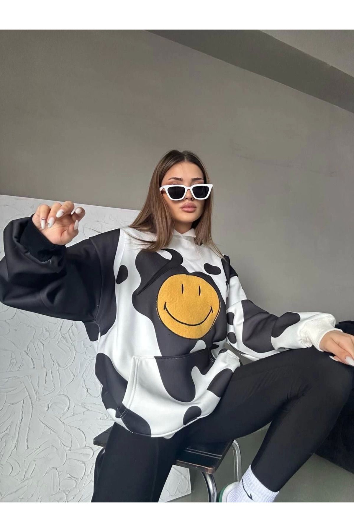 Serero Kadın Smiley Face Kapüşonlu Sweatshirt - Siyah