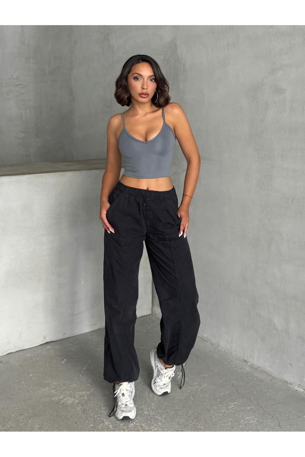 The Base Kadın Füme Scuba Kumaş Ön Arka (V YAKA) Ip Askılı Crop Top görsel 6