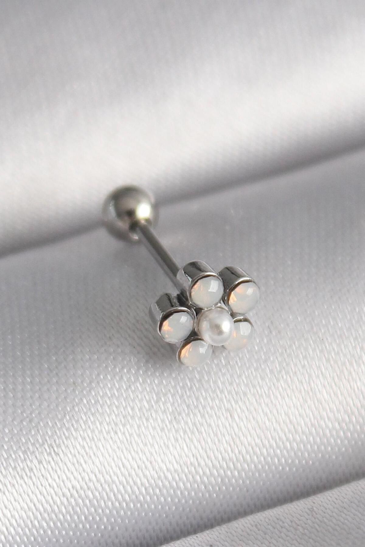 AfraBeauty 316L Çelik Gümüş Renk Zirkon Taşlı Çiçek Model Tragus Piercing