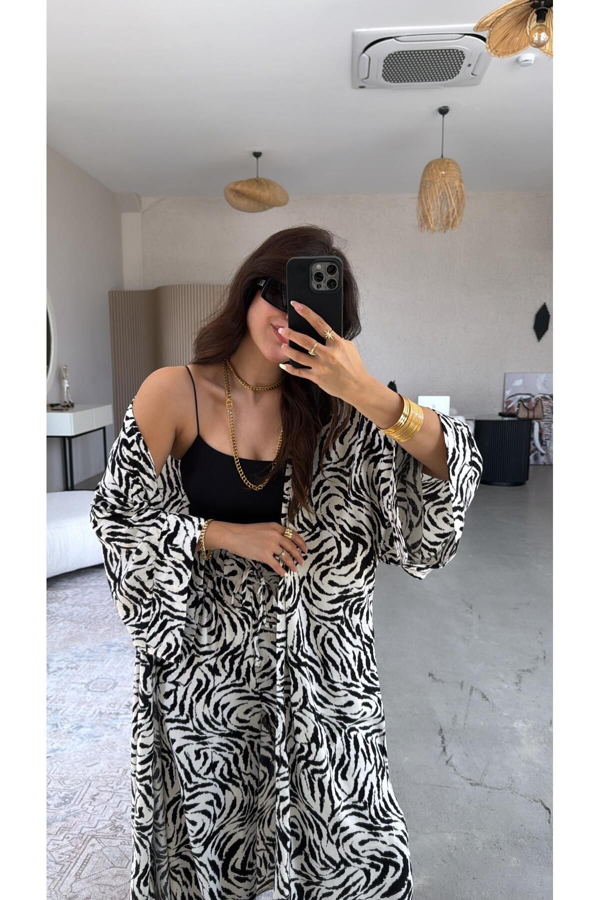 Buket Teke Zebra Kimono Pantolon Takım